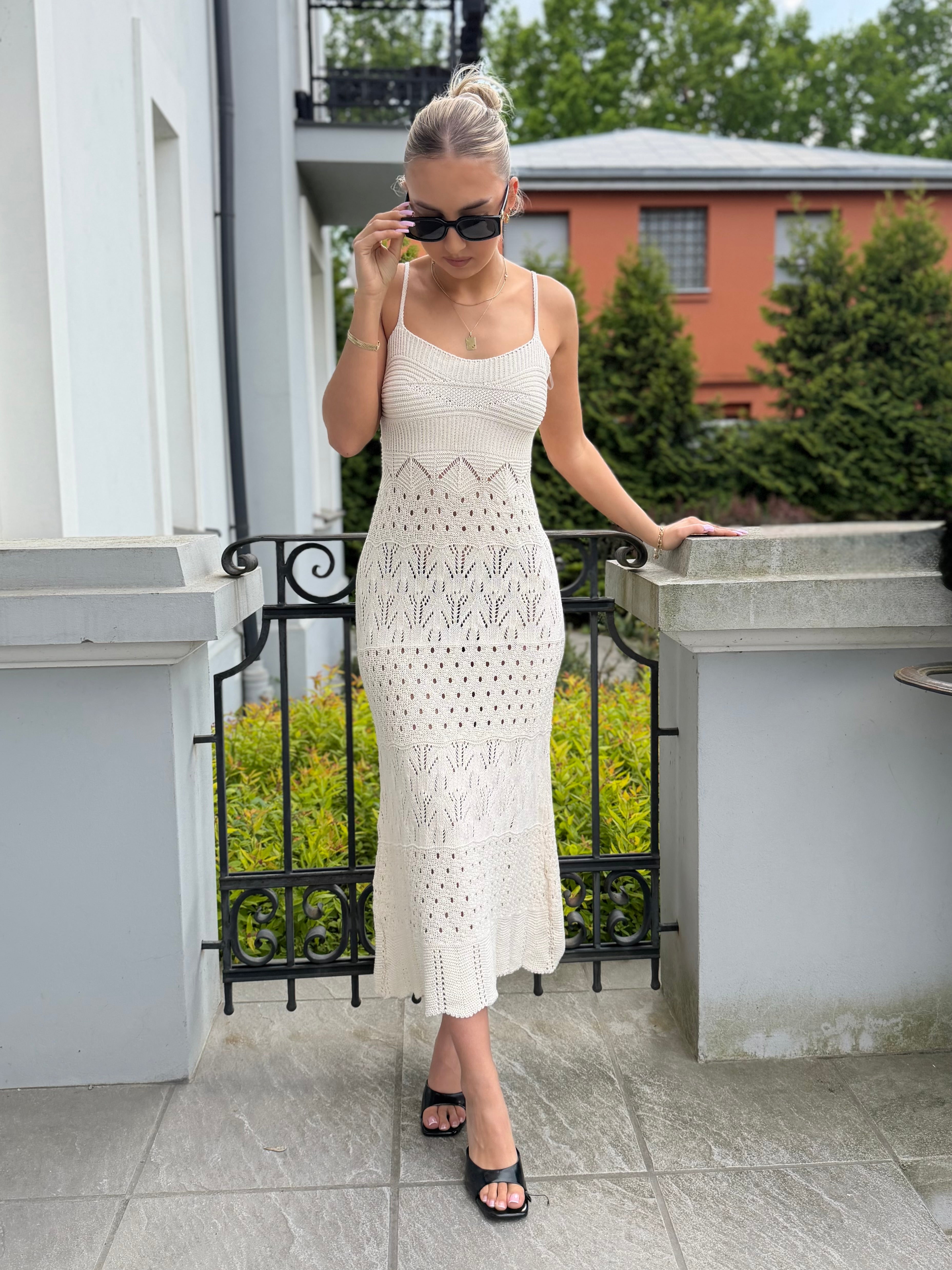Ażurowa midi sukienka - Veretti Boutique