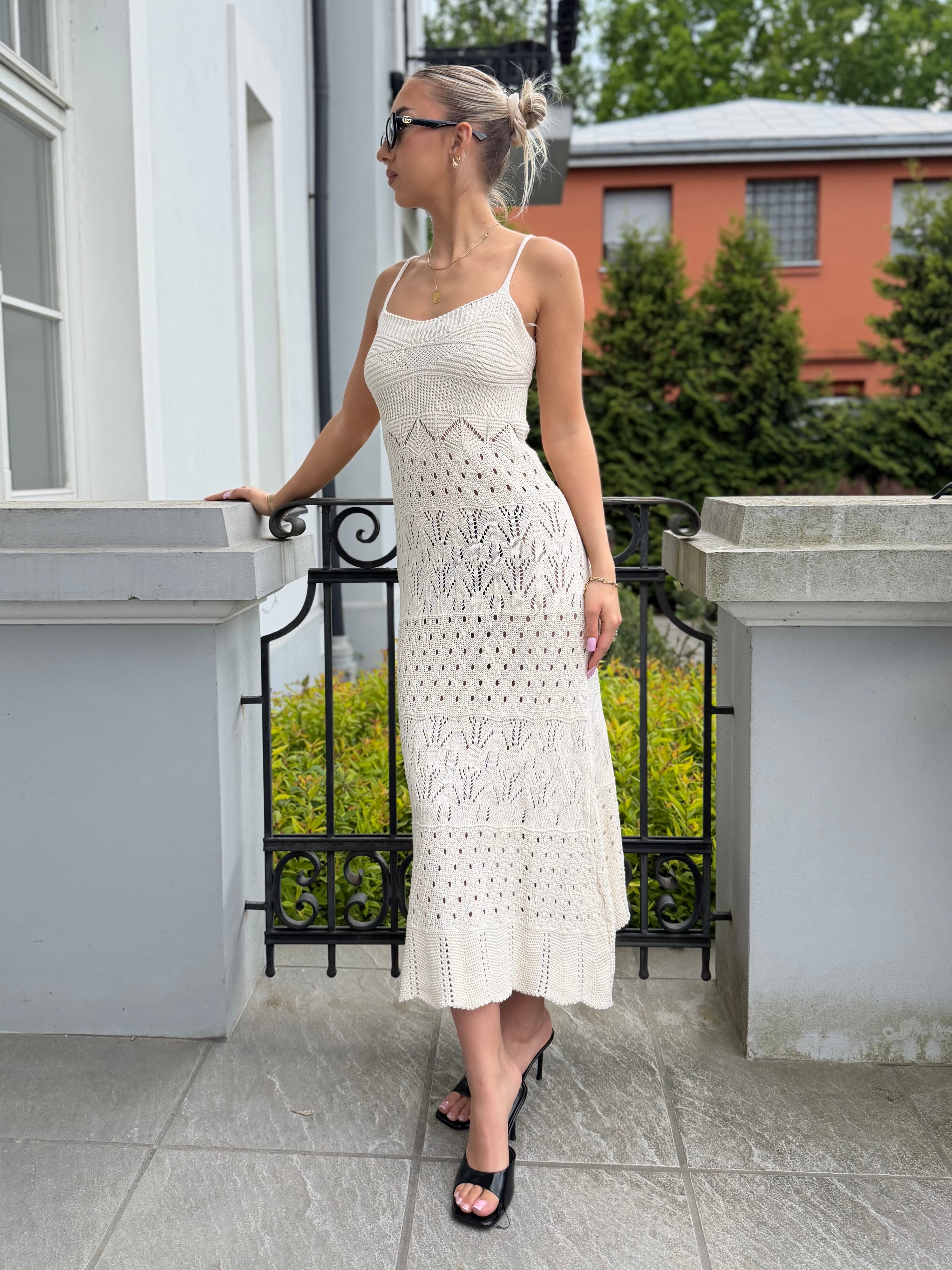 Ażurowa midi sukienka - Veretti Boutique