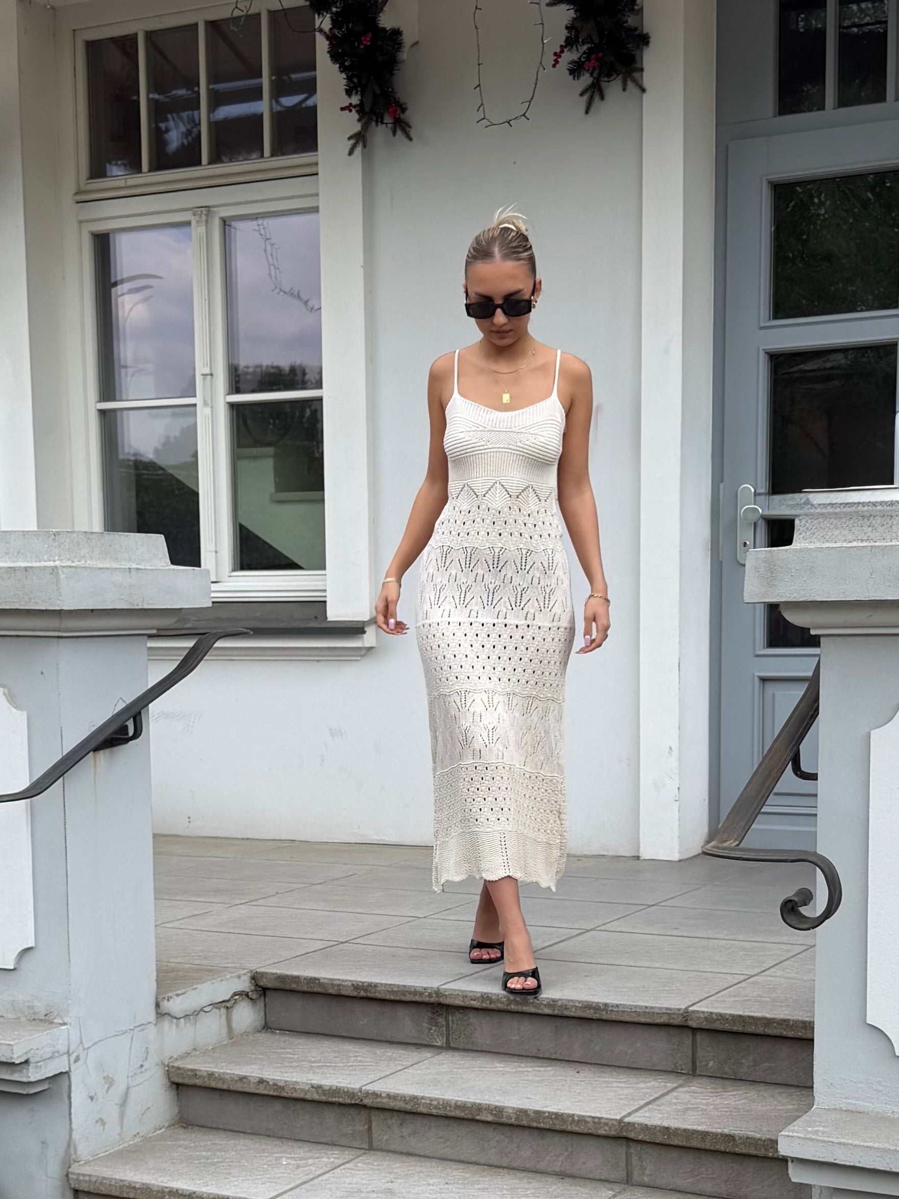Ażurowa midi sukienka - Veretti Boutique