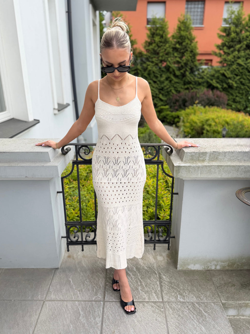 Ażurowa midi sukienka - Veretti Boutique