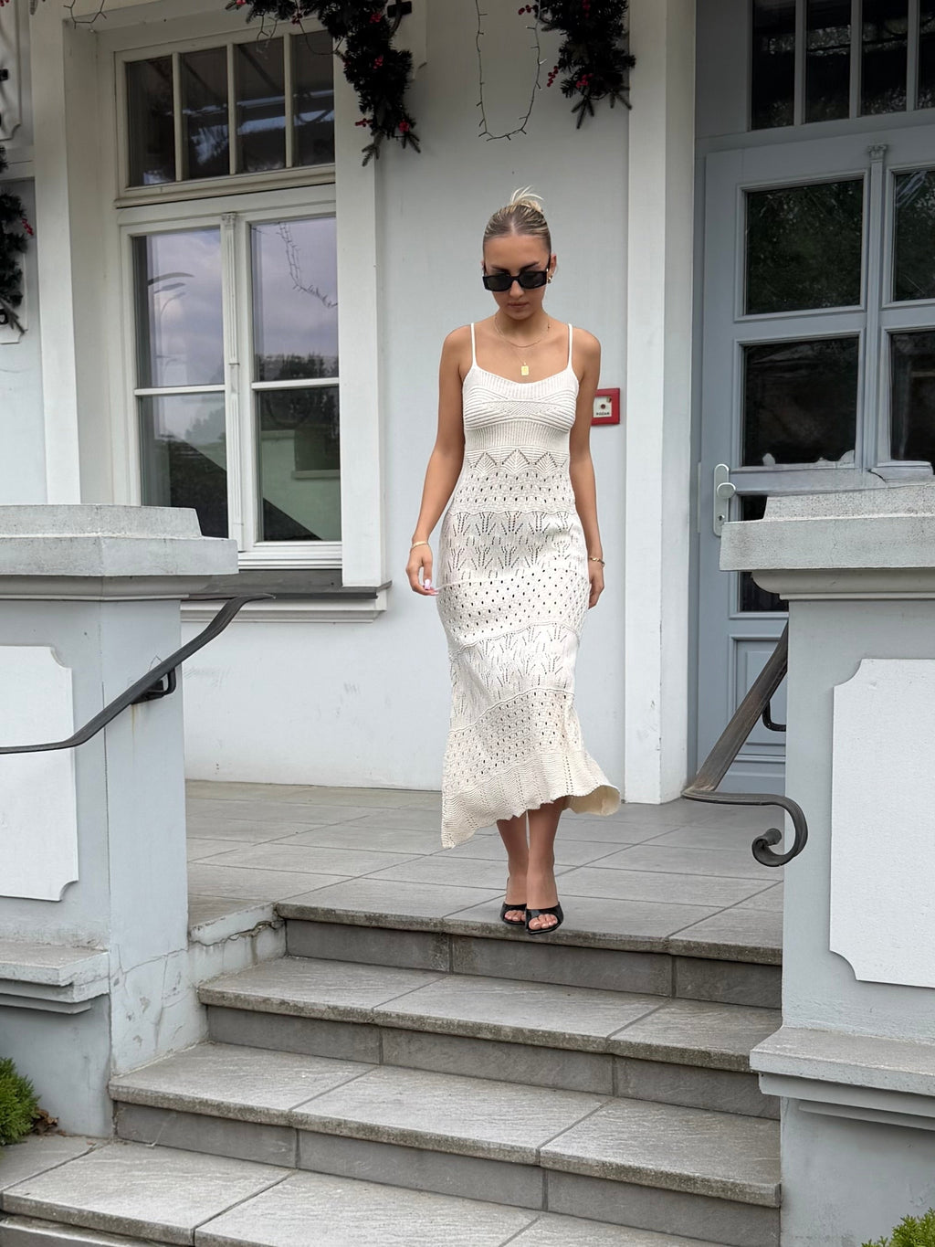 Ażurowa midi sukienka - Veretti Boutique