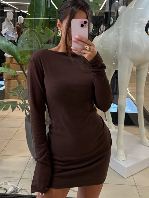 Bawełniana sukienka czekoladowa 40% wiskoza EMO - Veretti Boutique