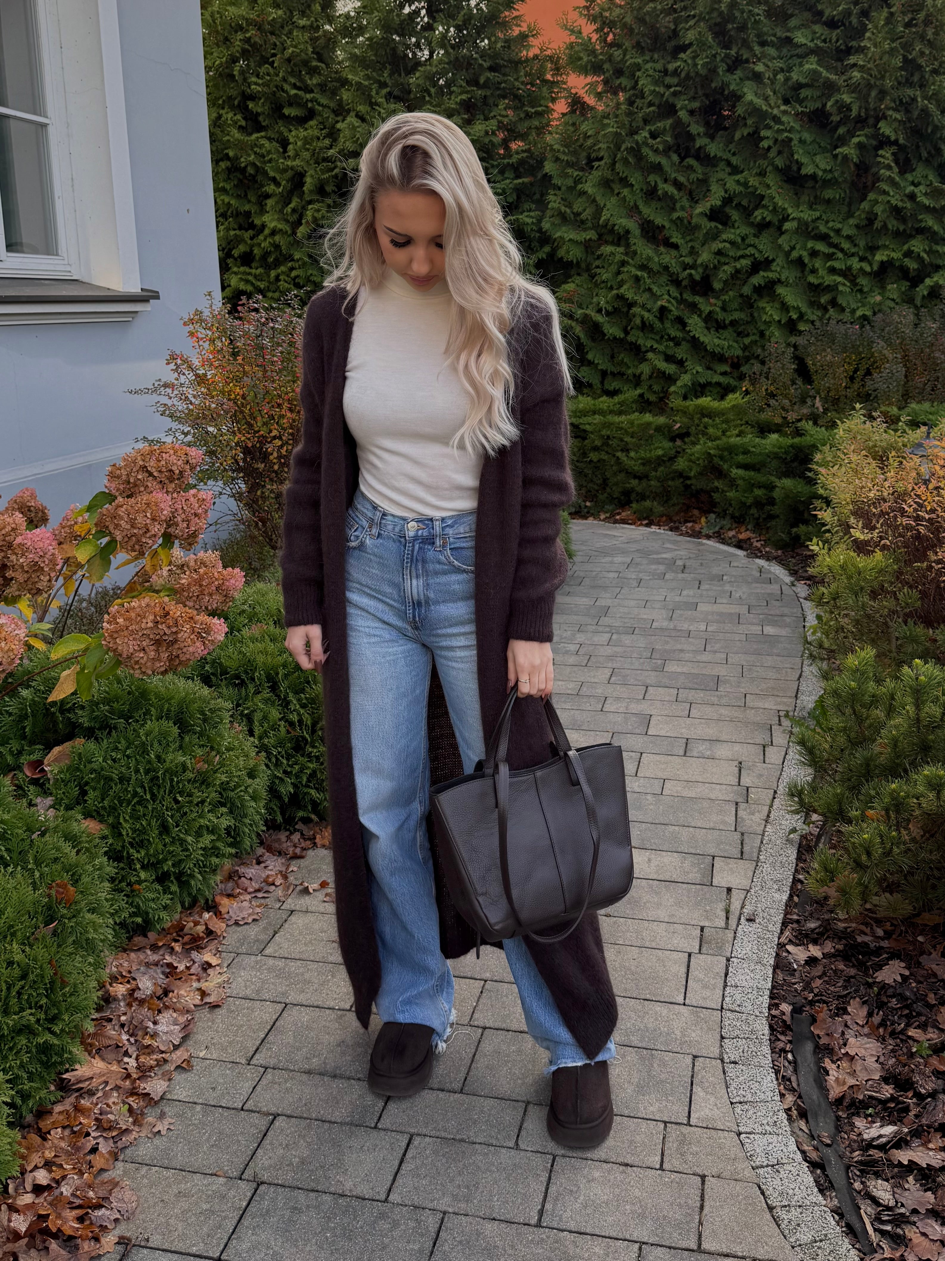 Długi kardigan super kid moher czekoladowy 40% moher 35% poliamid 25% wełna - Veretti Boutique