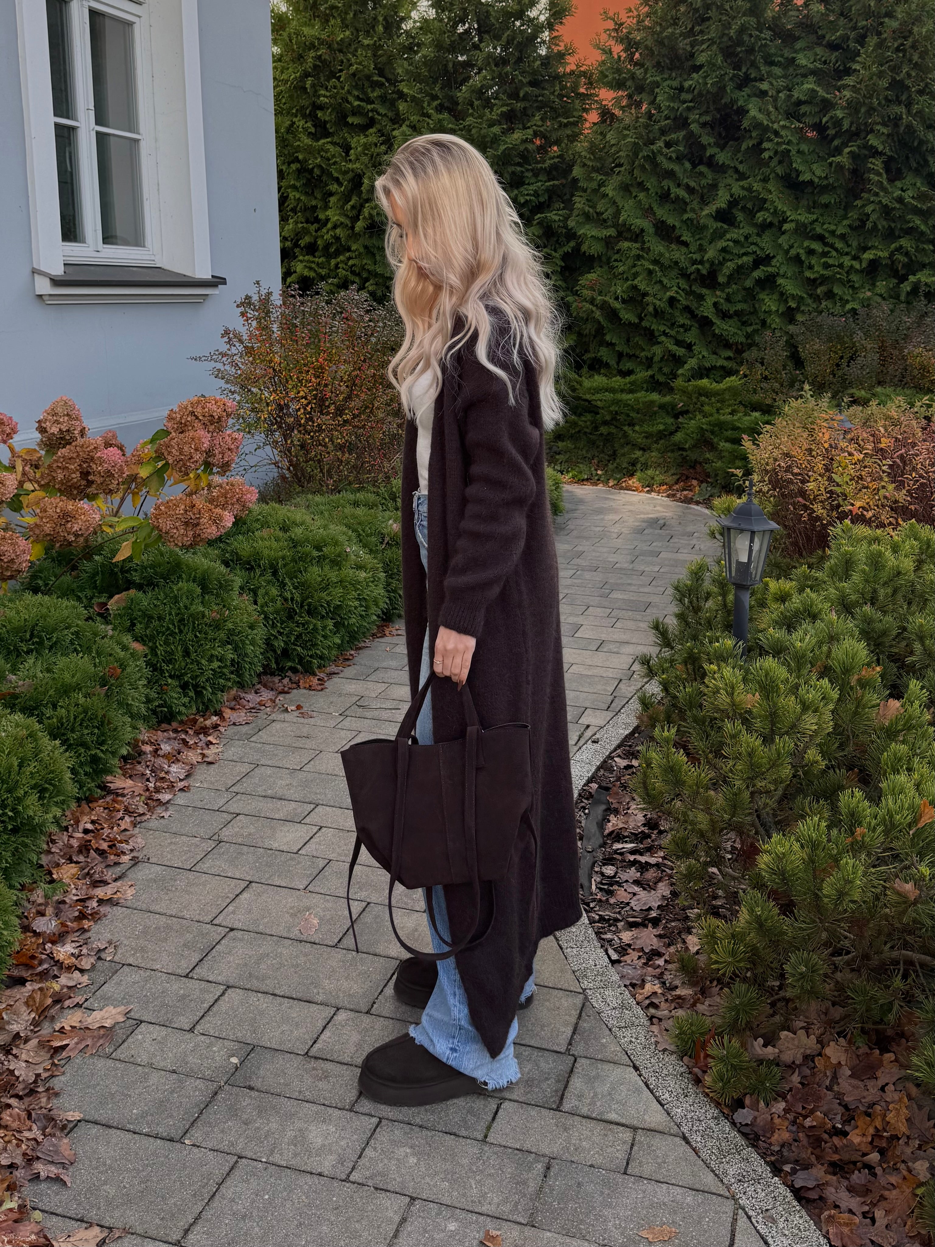 Długi kardigan super kid moher czekoladowy 40% moher 35% poliamid 25% wełna - Veretti Boutique