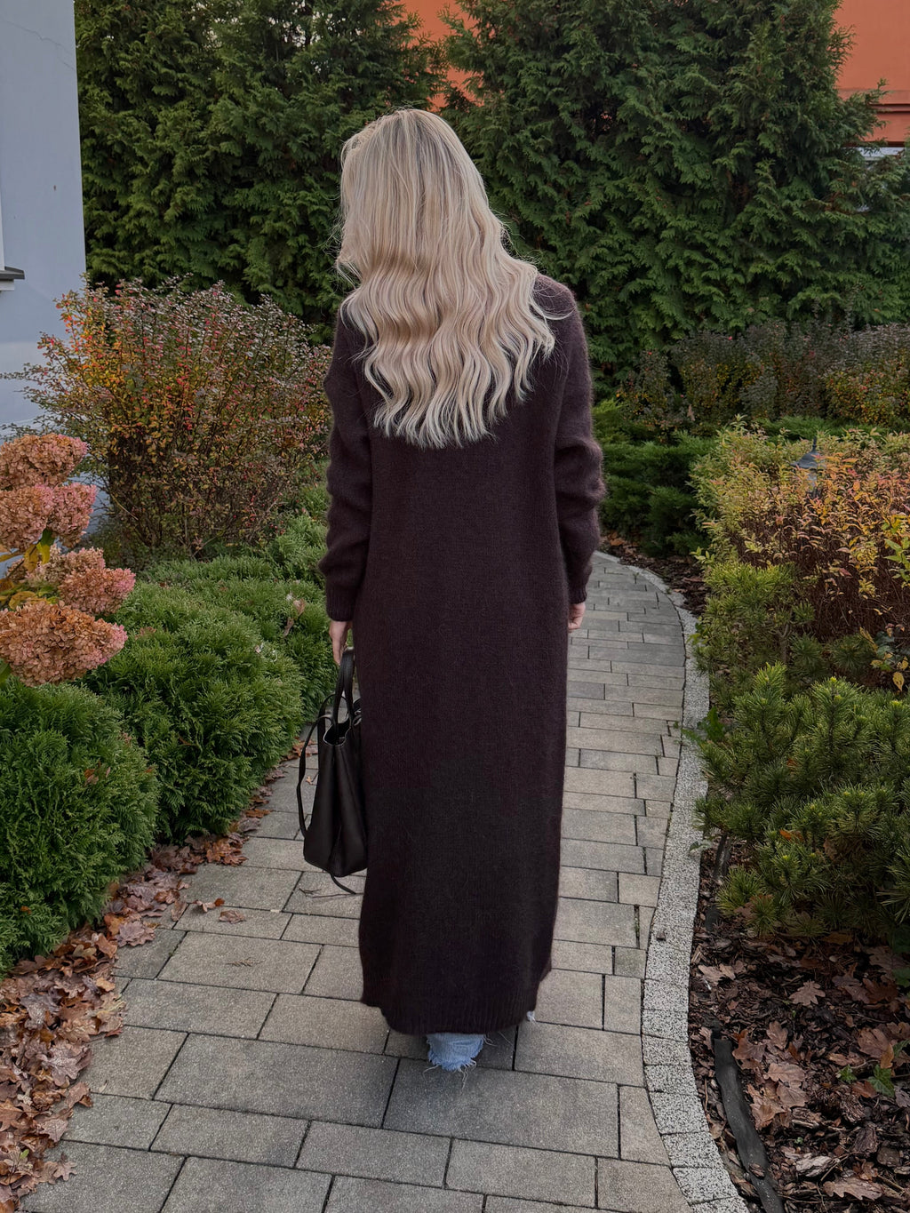 Długi kardigan super kid moher czekoladowy 40% moher 35% poliamid 25% wełna - Veretti Boutique