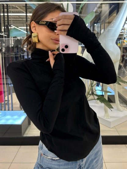 Golf z poduszkami czarny 95% wiskoza EMO - Veretti Boutique