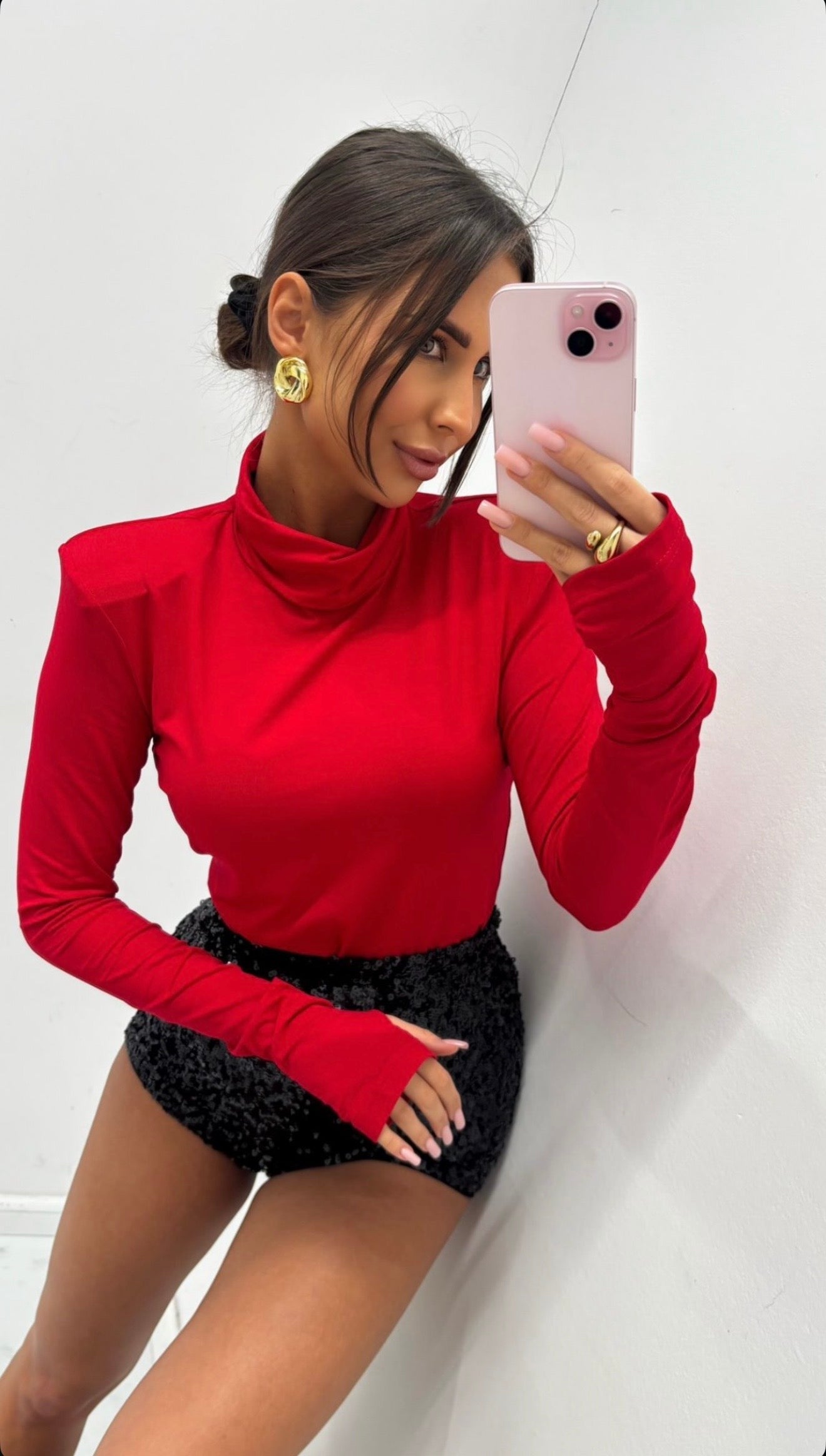 Golf z poduszkami czerwony 95% wiskoza EMO - Veretti Boutique