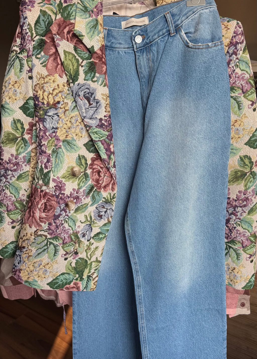 Jeansy klastyczne Emo - Veretti Boutique