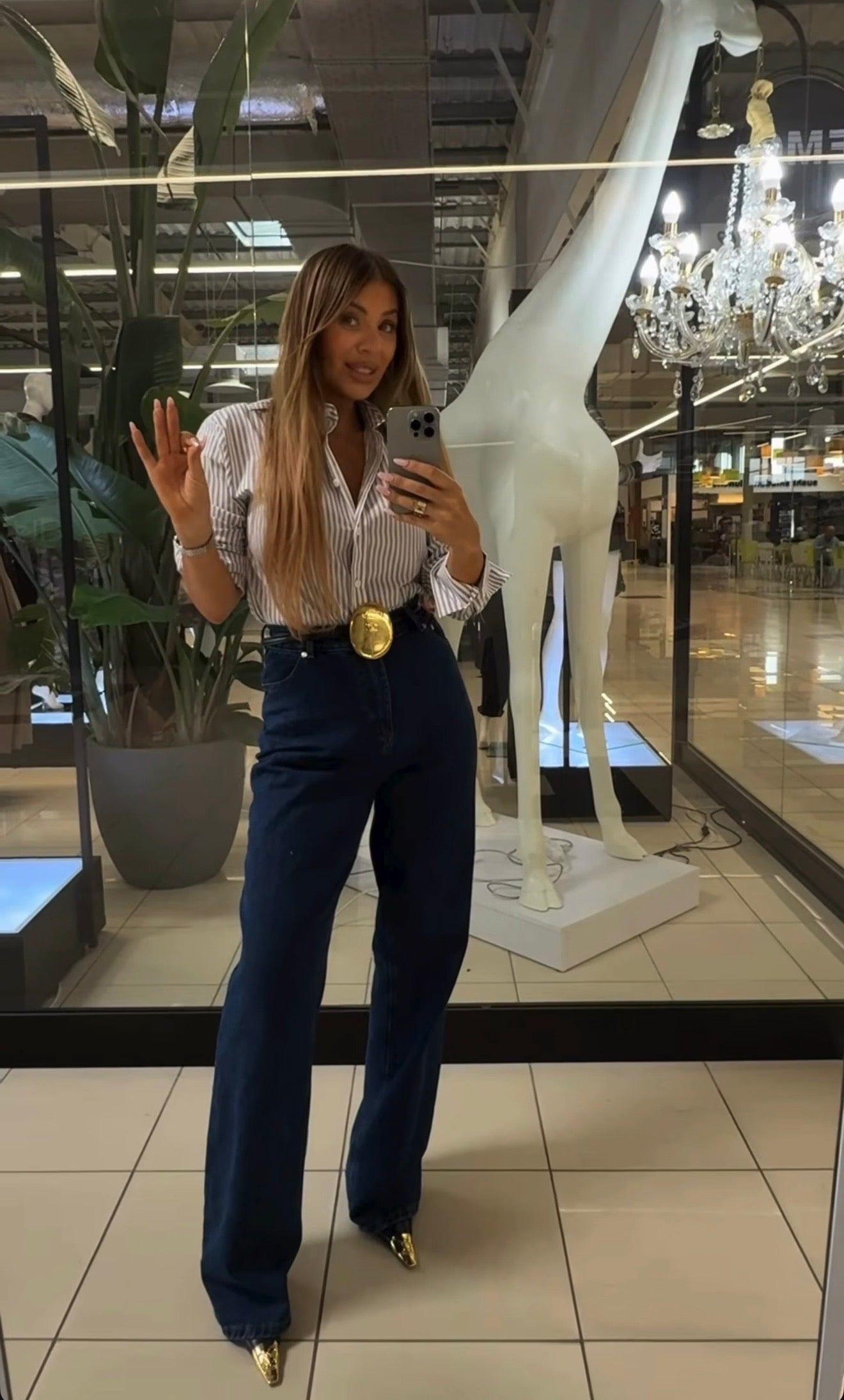Jeansy klasyczne long - Surowy jeans EMO - Veretti Boutique