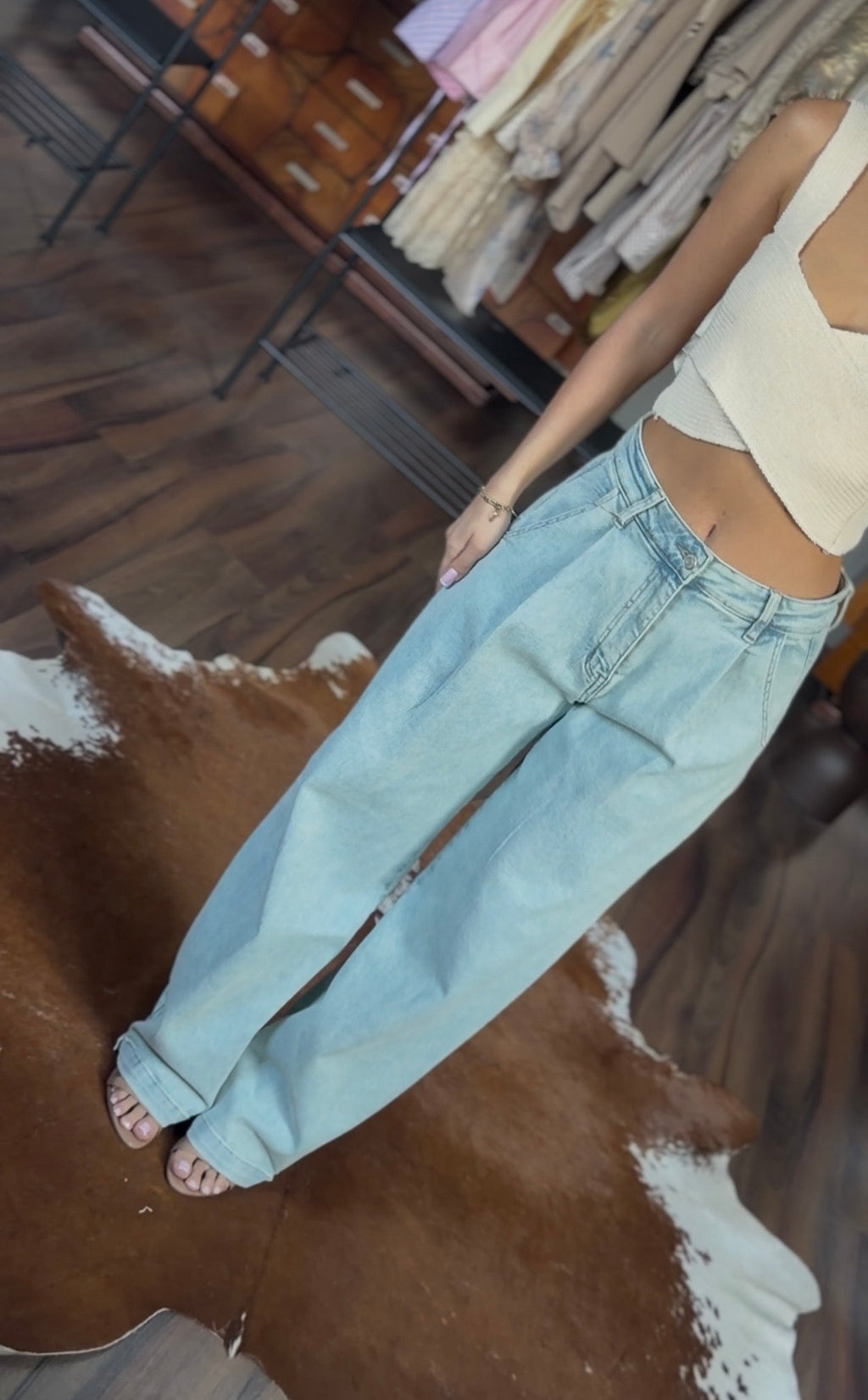 Jeansy z zaszewkami - Veretti Boutique