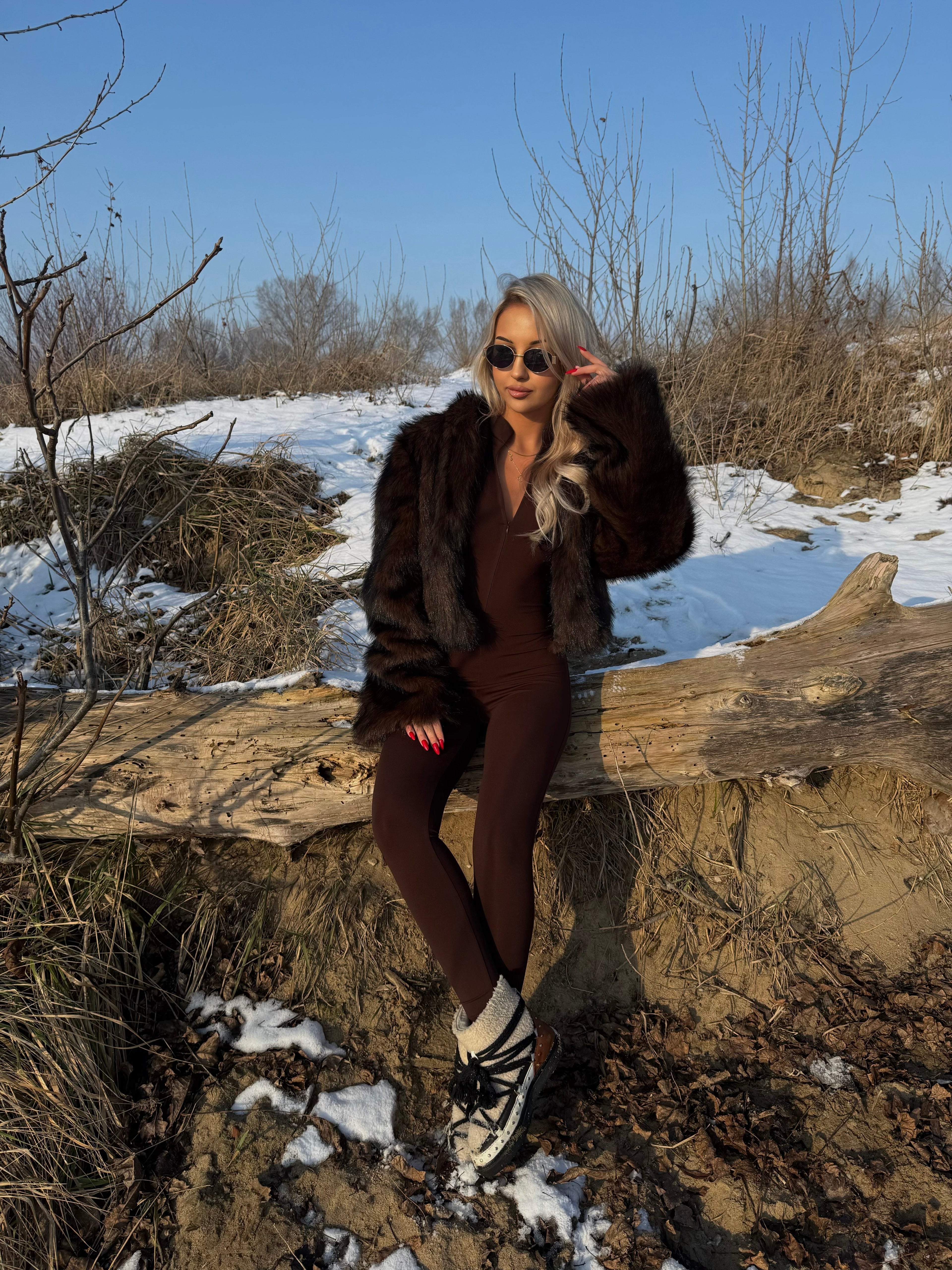 Kombinezon gładki z suwakiem 90% wiskoza - Veretti Boutique