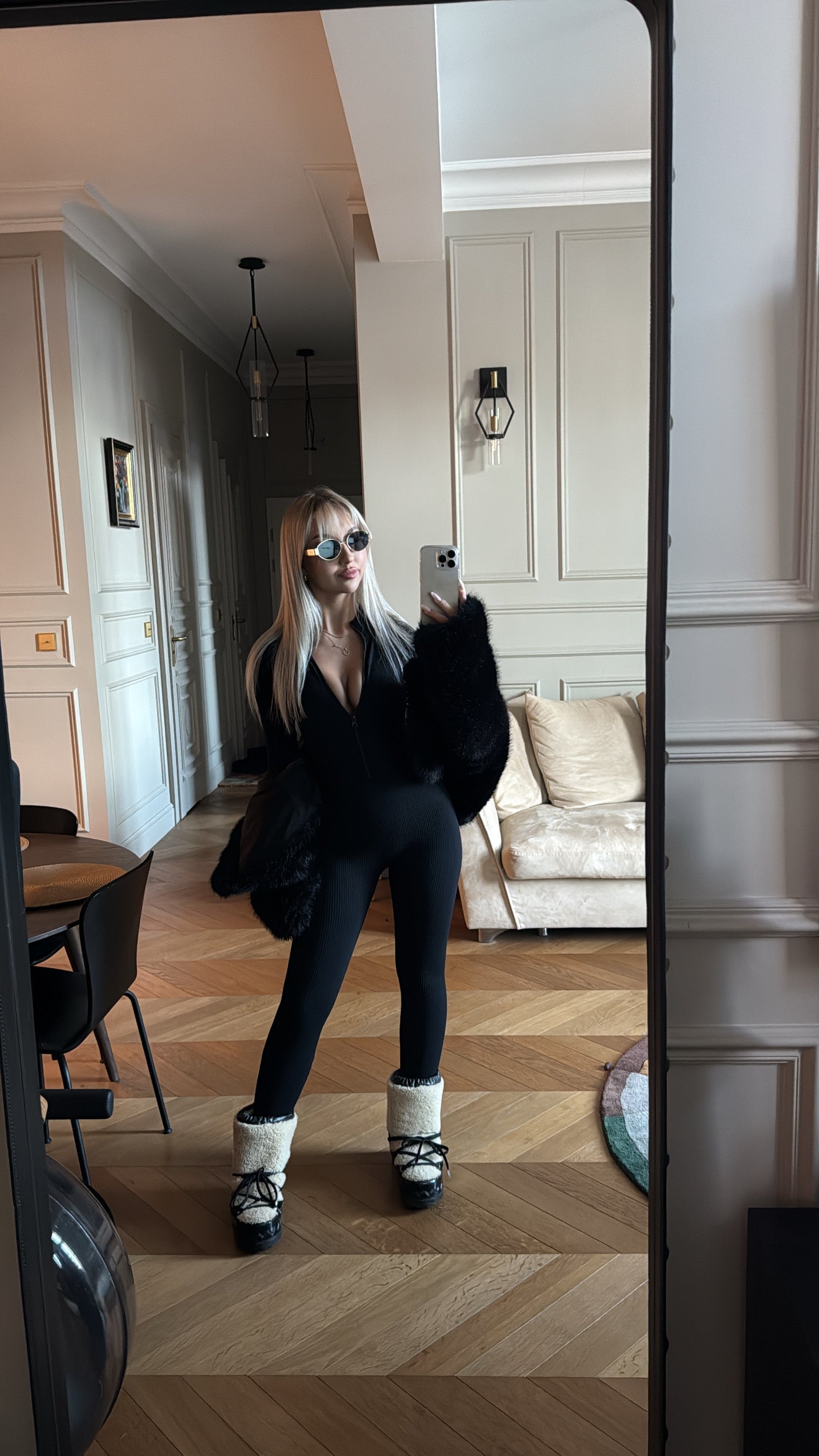 Kombinezon prążkowany modelujący czarny - Veretti Boutique
