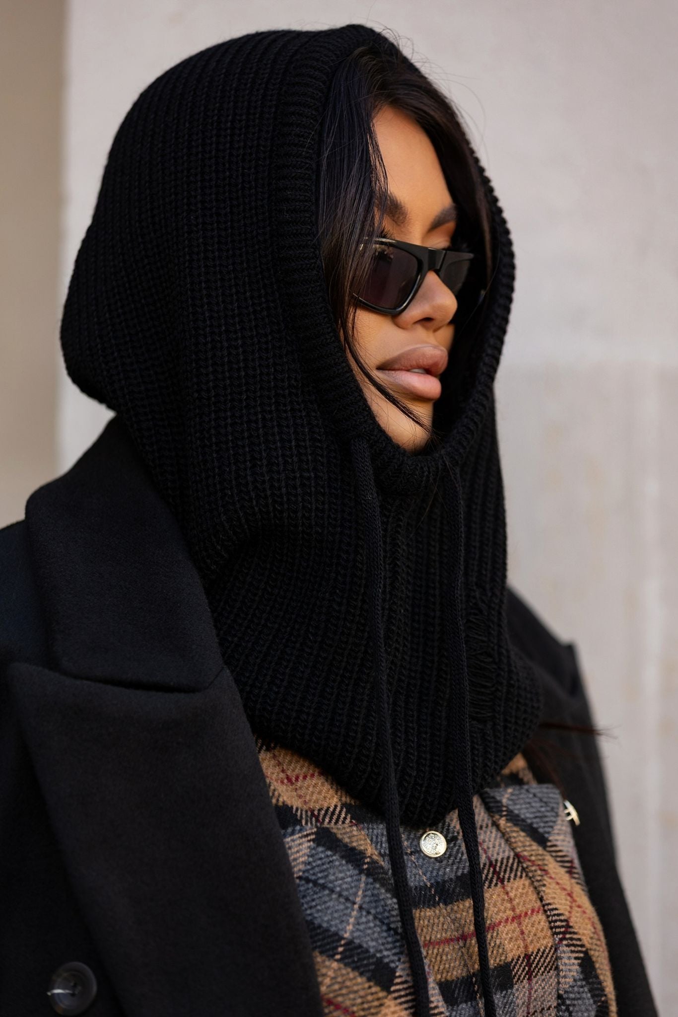 Komin ściągany z przetarciami czarny 25% wełna i 25% alpaka - Veretti Boutique