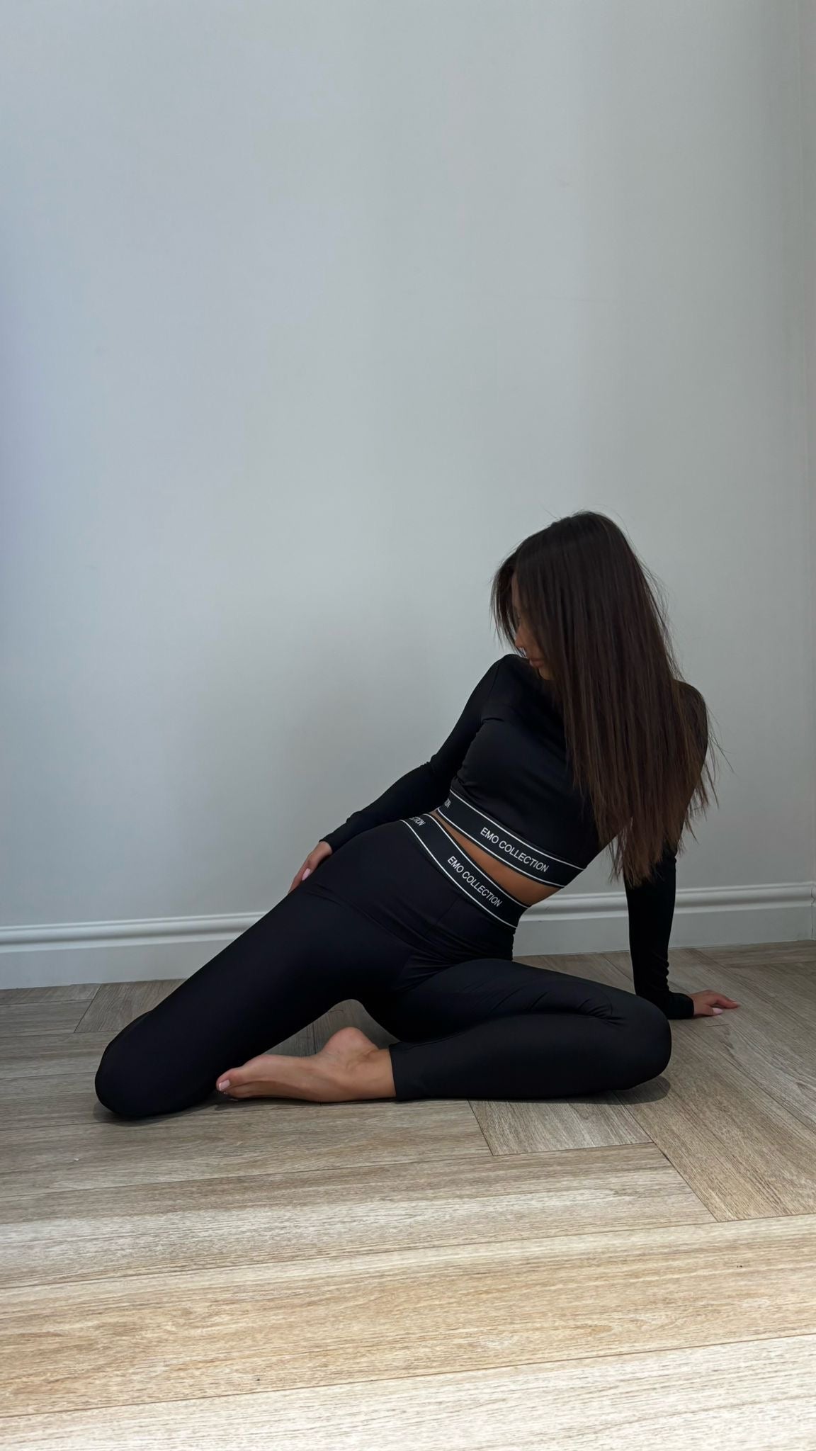 Komplet legginsy bluzka (czarna guma) - Veretti Boutique