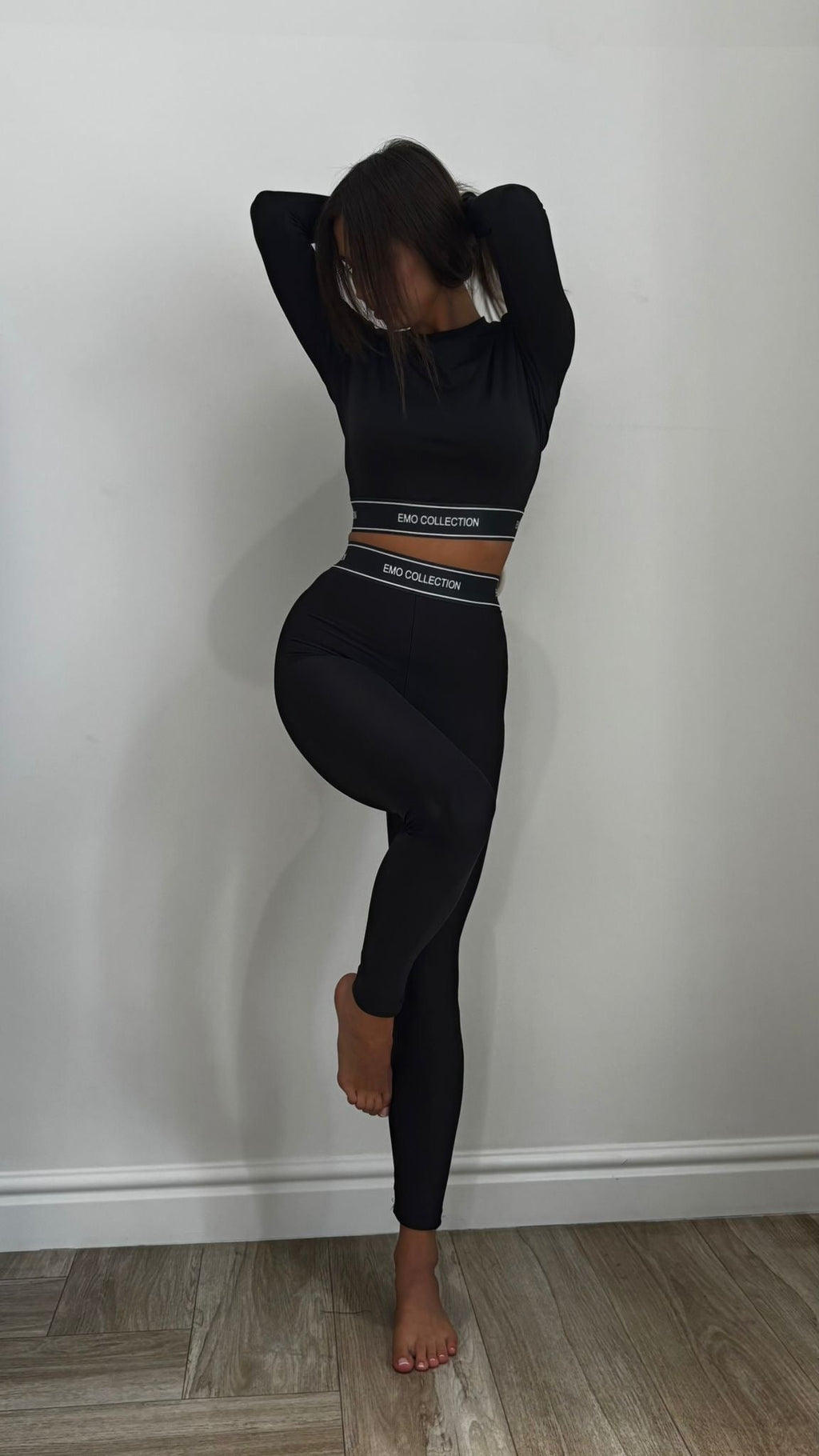 Komplet legginsy bluzka (czarna guma) - Veretti Boutique