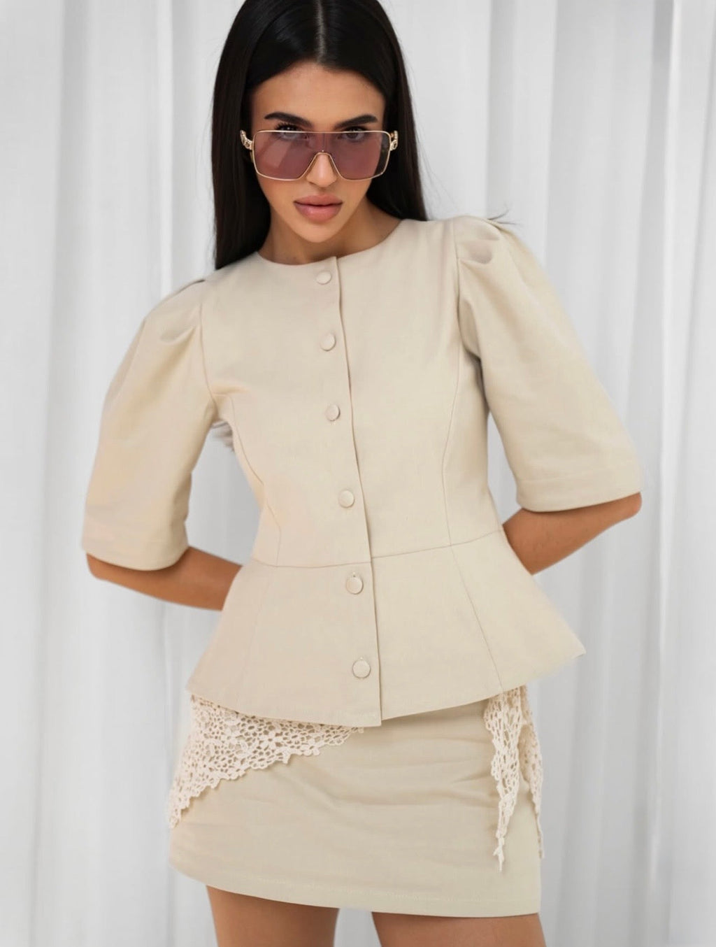 KOMPLET SUGAR GIRL - BEIGE (spódniczko spodenki) Belluci - Veretti Boutique