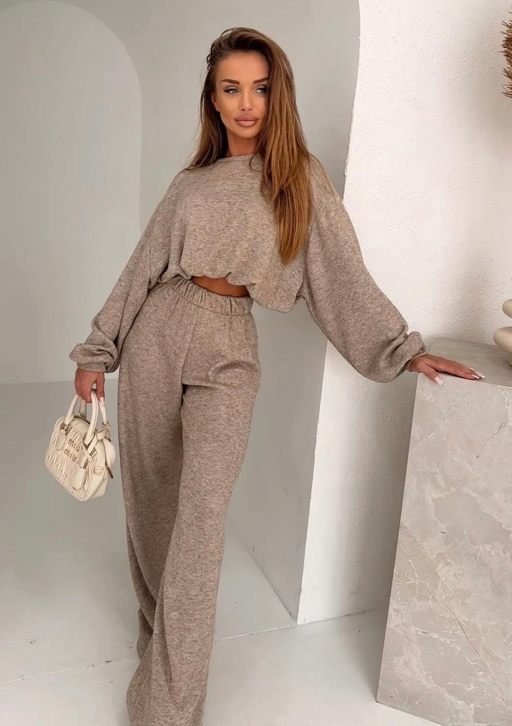 Komplet sweterkowy cappuccino 50% wełny - Veretti Boutique