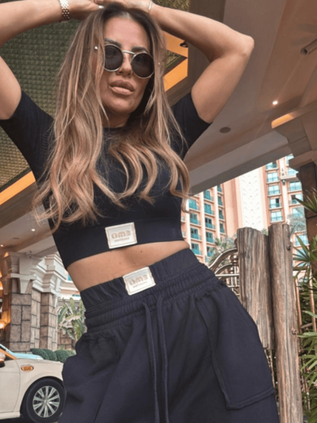 Komplet top + figi (czarny + beż) - Veretti Boutique