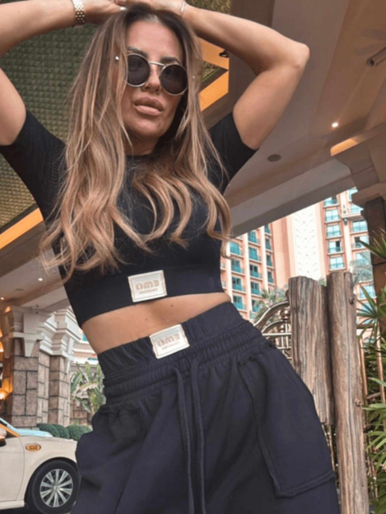 Komplet top + figi (czarny + beż) - Veretti Boutique