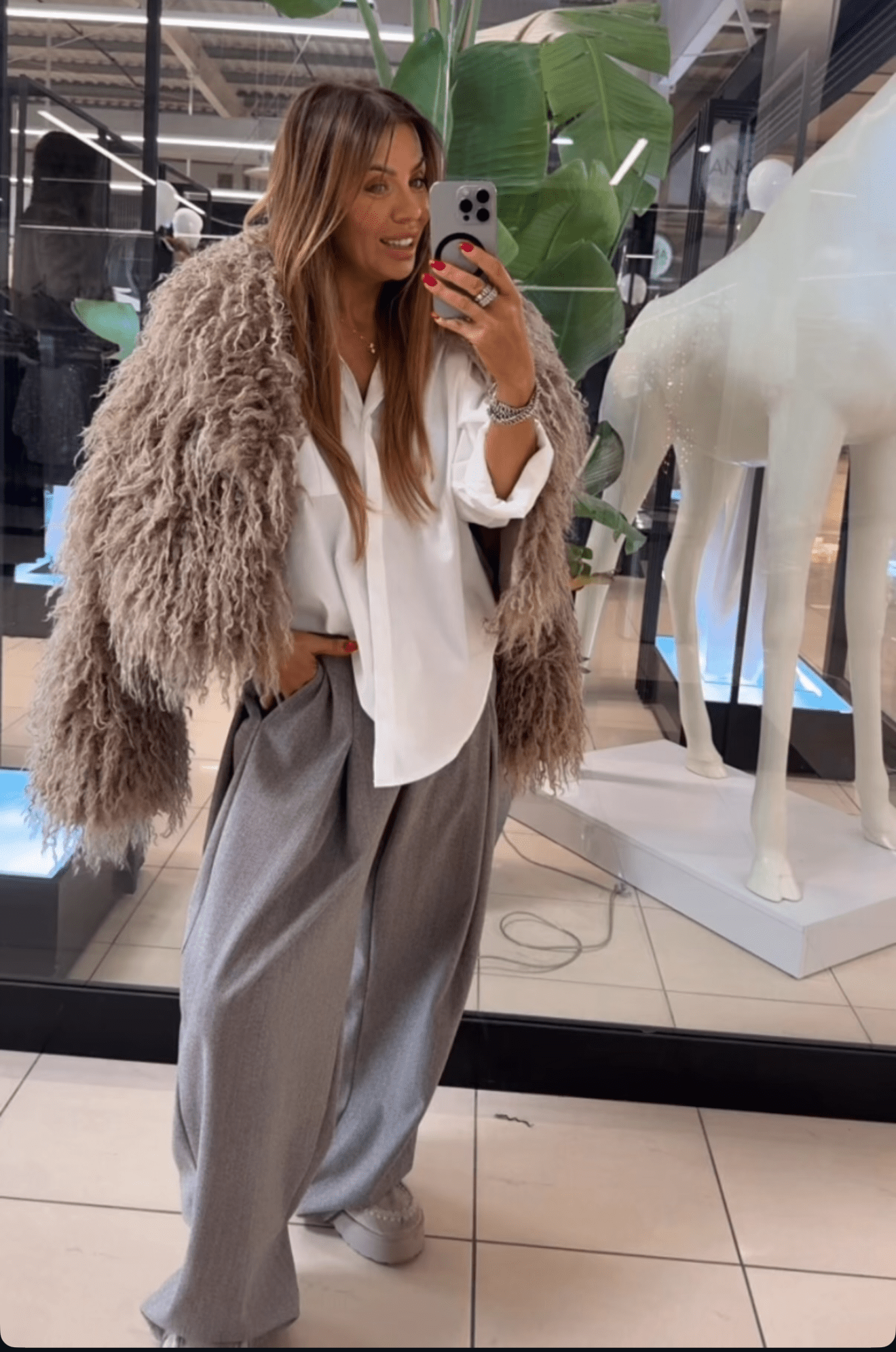 Koszula biała klasyczna 30% wiskoza i 5% bawełna EMO - Veretti Boutique