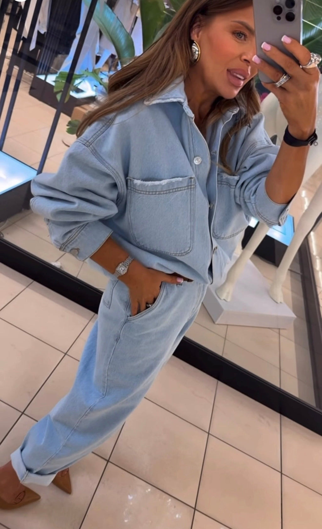 Koszula jeansowa jasny jeans EMO - Veretti Boutique