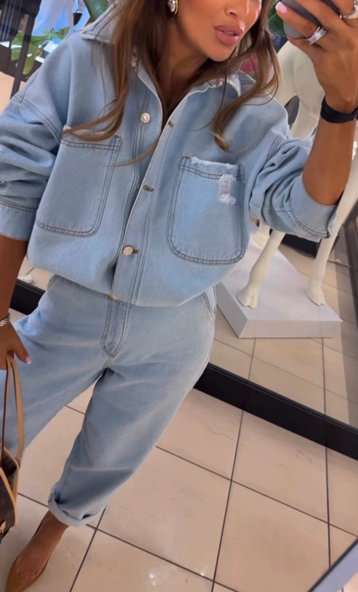 Koszula jeansowa jasny jeans EMO - Veretti Boutique