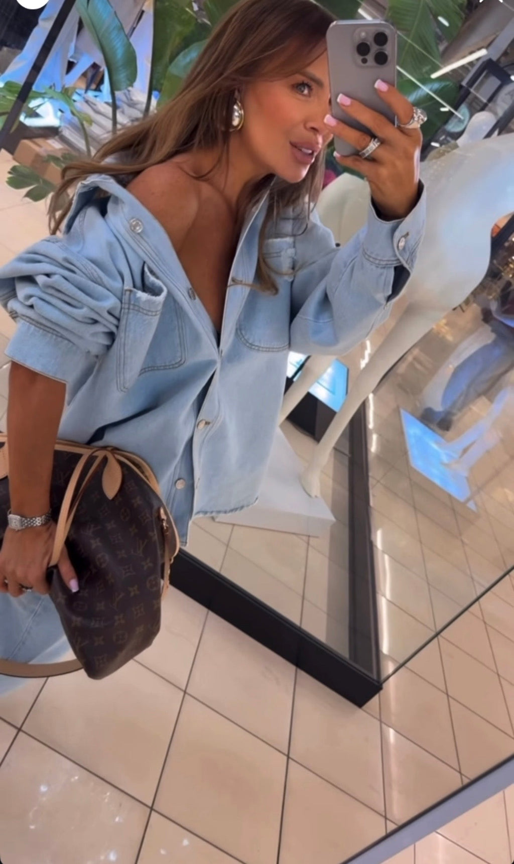 Koszula jeansowa jasny jeans EMO - Veretti Boutique