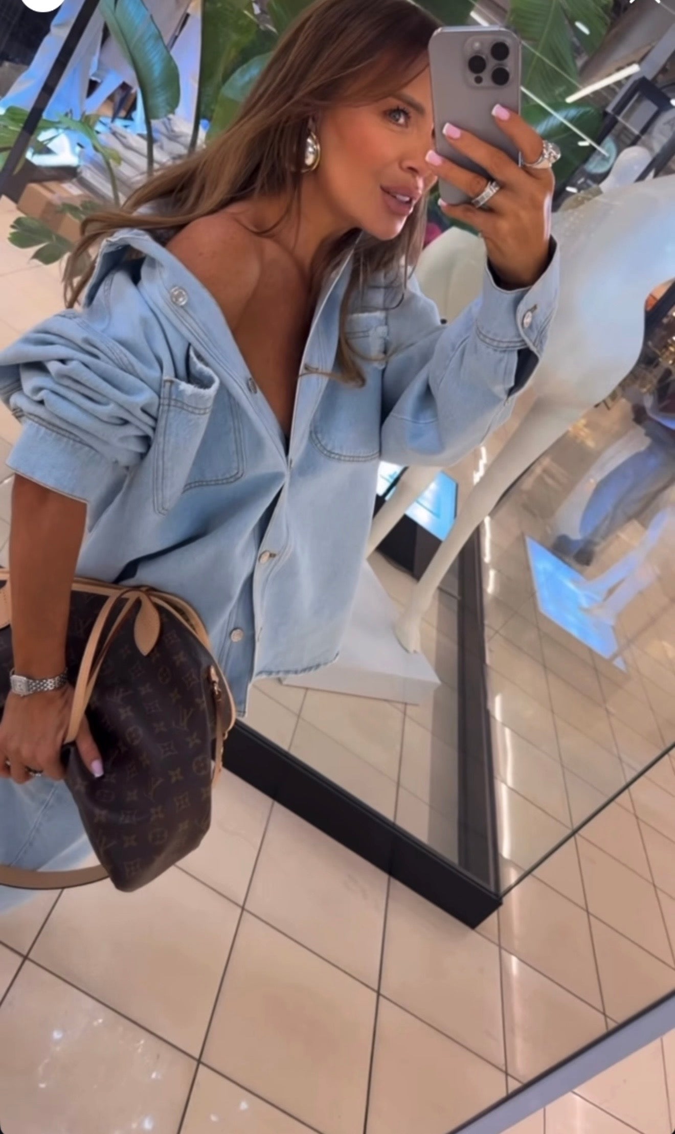 Koszula jeansowa jasny jeans EMO - Veretti Boutique