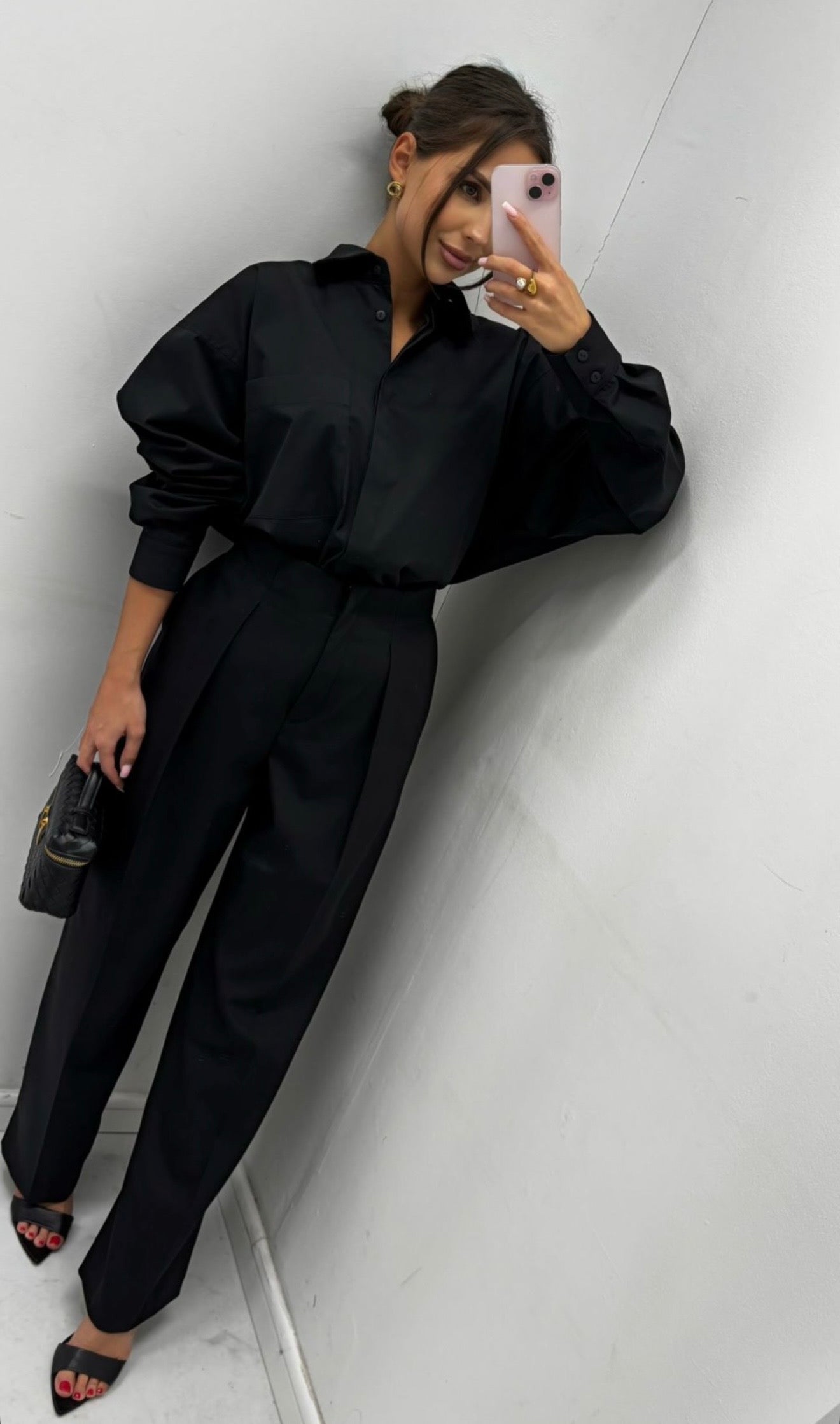 Koszula klasyczna czarna 30% wiskoza i 5% bawełna EMO - Veretti Boutique