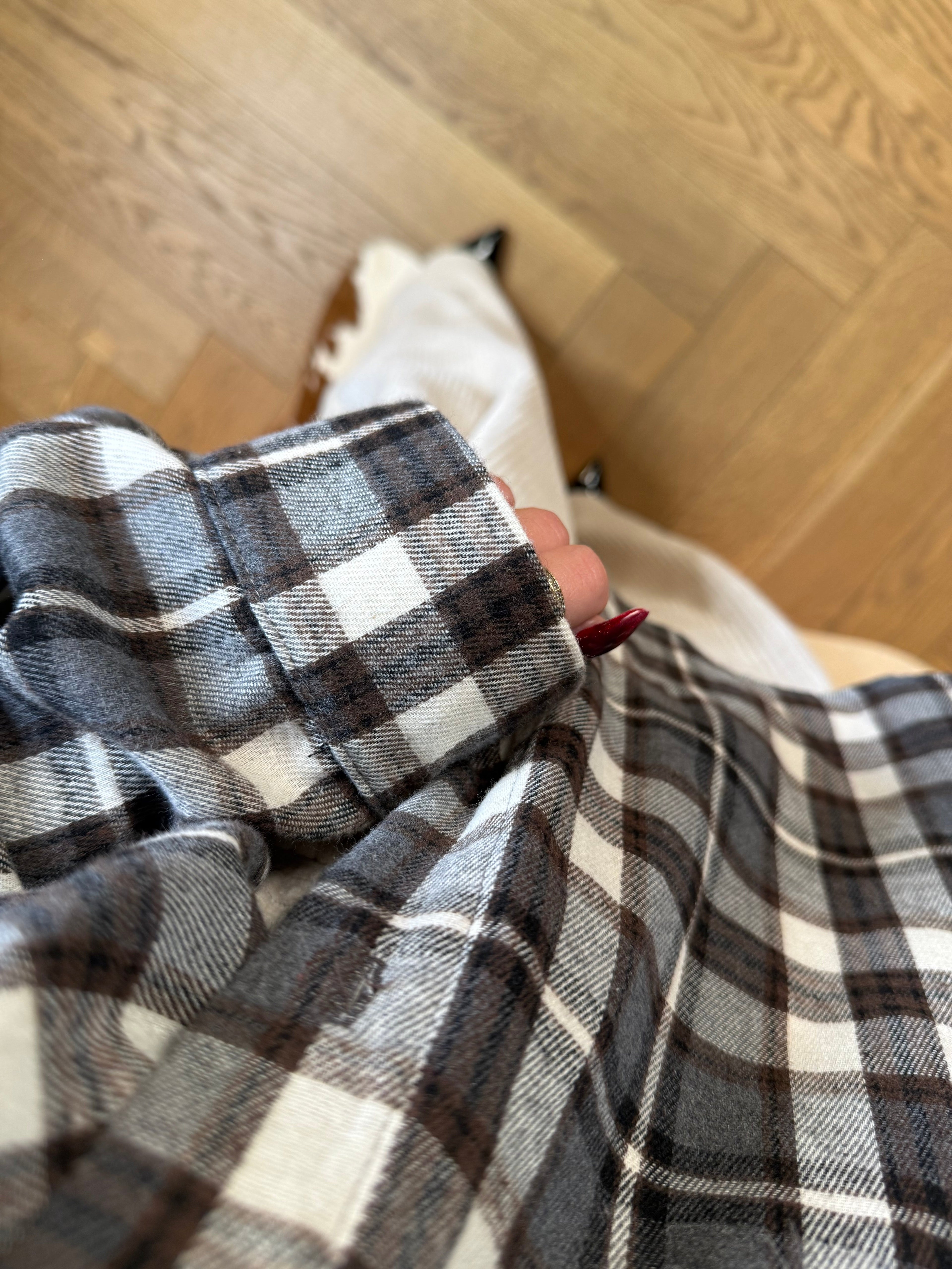 Koszula w kratę brązowo - niebieska 80% bawełna i 20% wiskoza EMO - Veretti Boutique