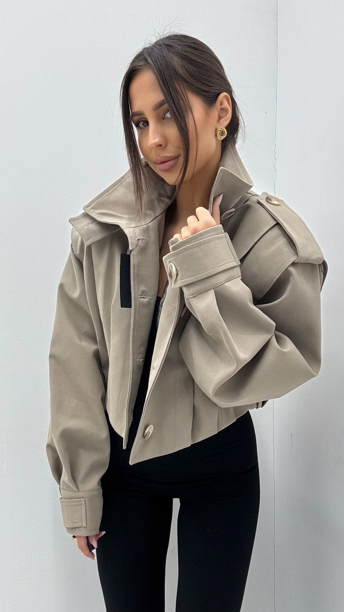 Krótki trencz EMO - Veretti Boutique