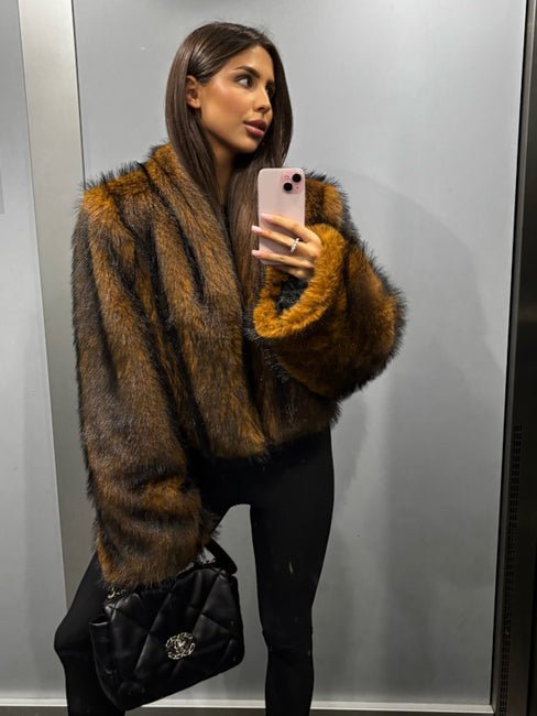 Krótkie futerko eko lis rude EMO - Veretti Boutique