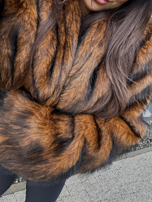 Krótkie futerko eko lis rude EMO - Veretti Boutique