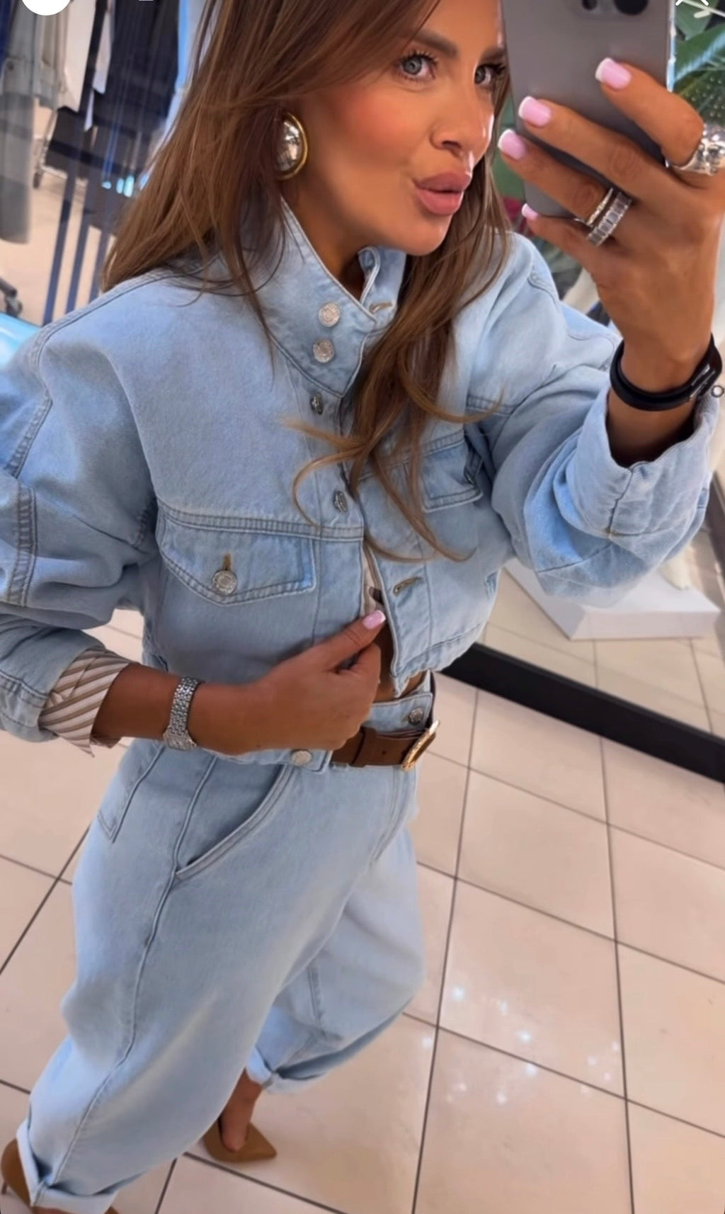 Kurtka jeansowa jasny jeans EMO - Veretti Boutique