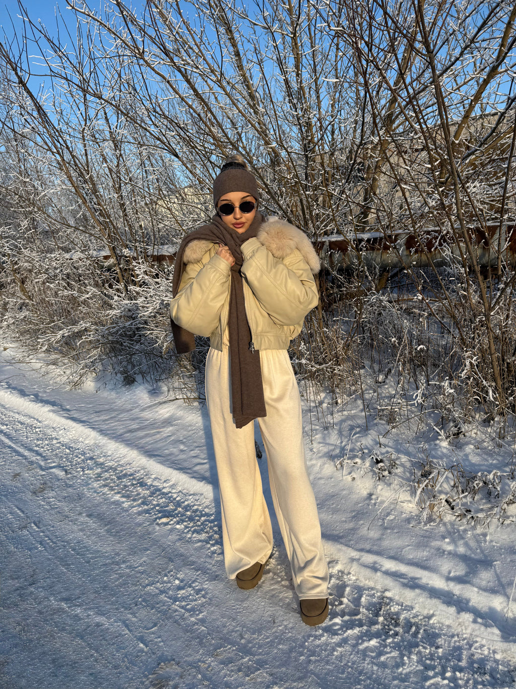 Kurtka z naturalnym futerkiem i pierzem - Veretti Boutique