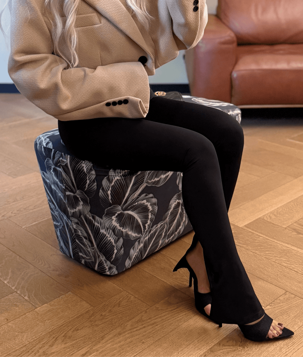 Legginsy z rozcięciem czarne EMO - Veretti Boutique