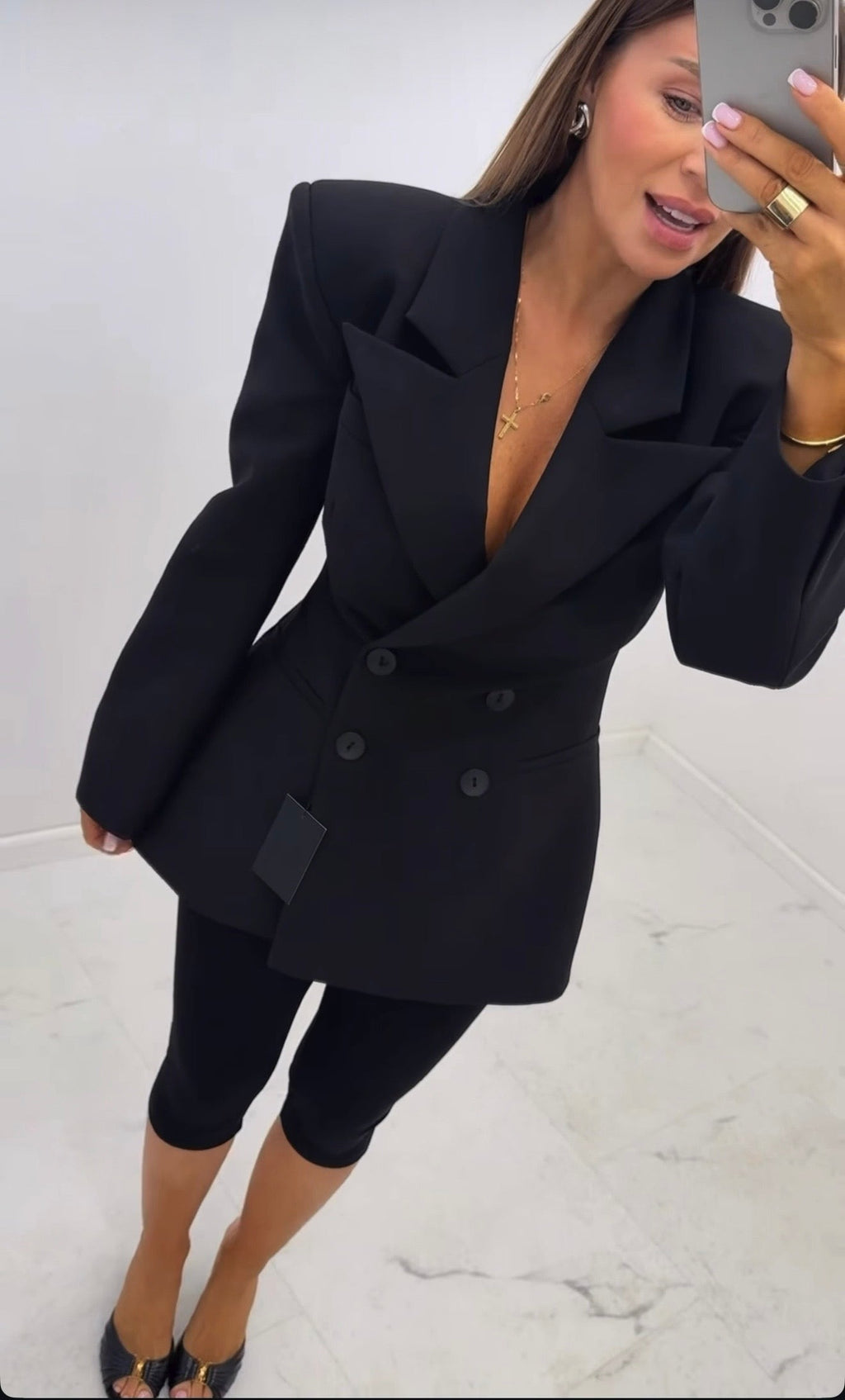 Marynarka taliowana z klapą EMO - Veretti Boutique