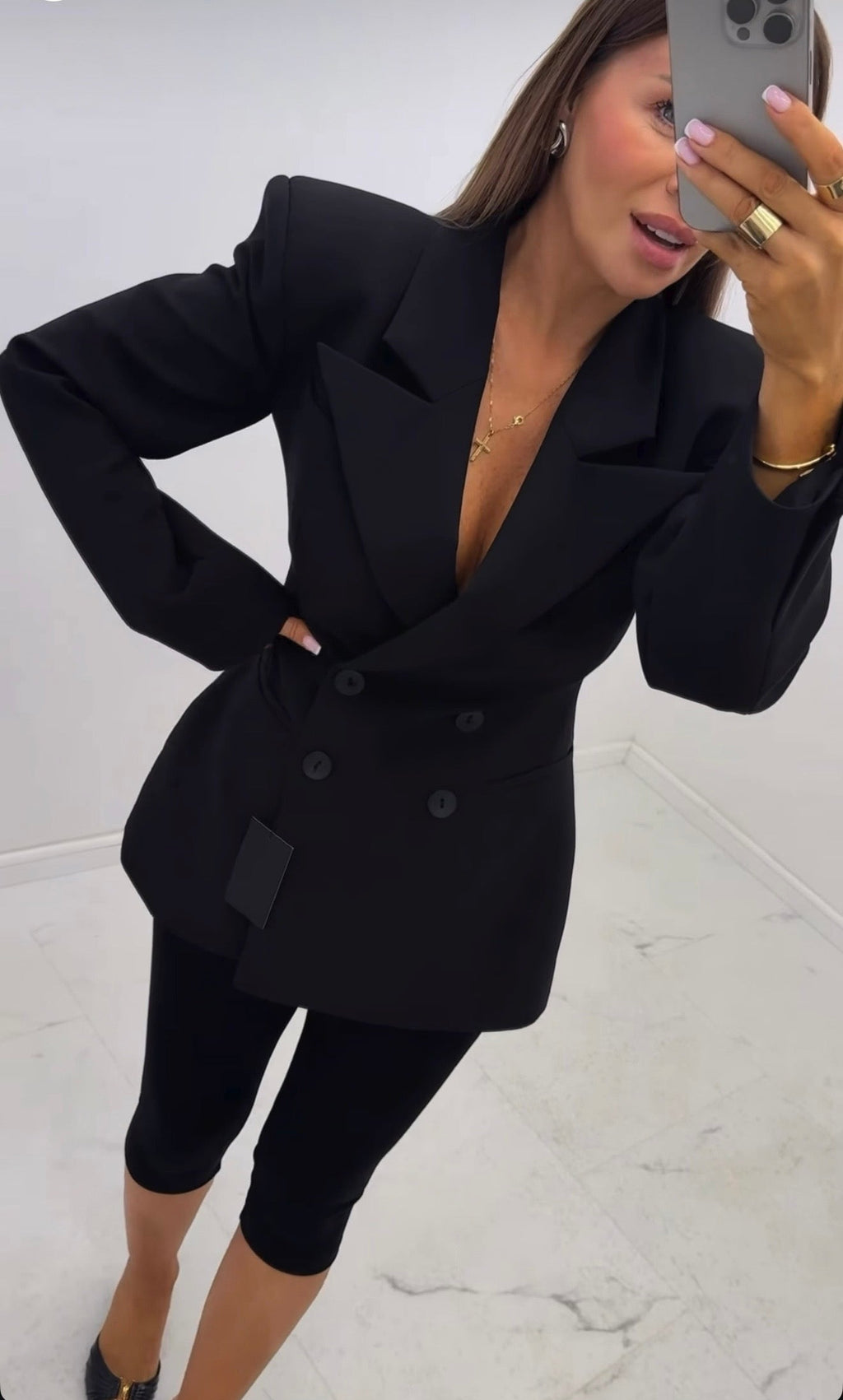 Marynarka taliowana z klapą EMO - Veretti Boutique