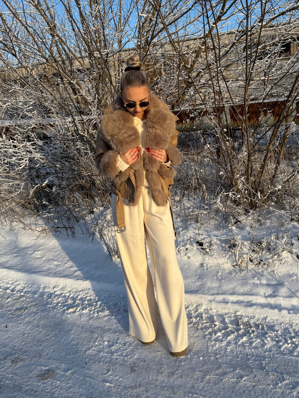 Ocieplana ramoneska z eko futerkiem - Veretti Boutique