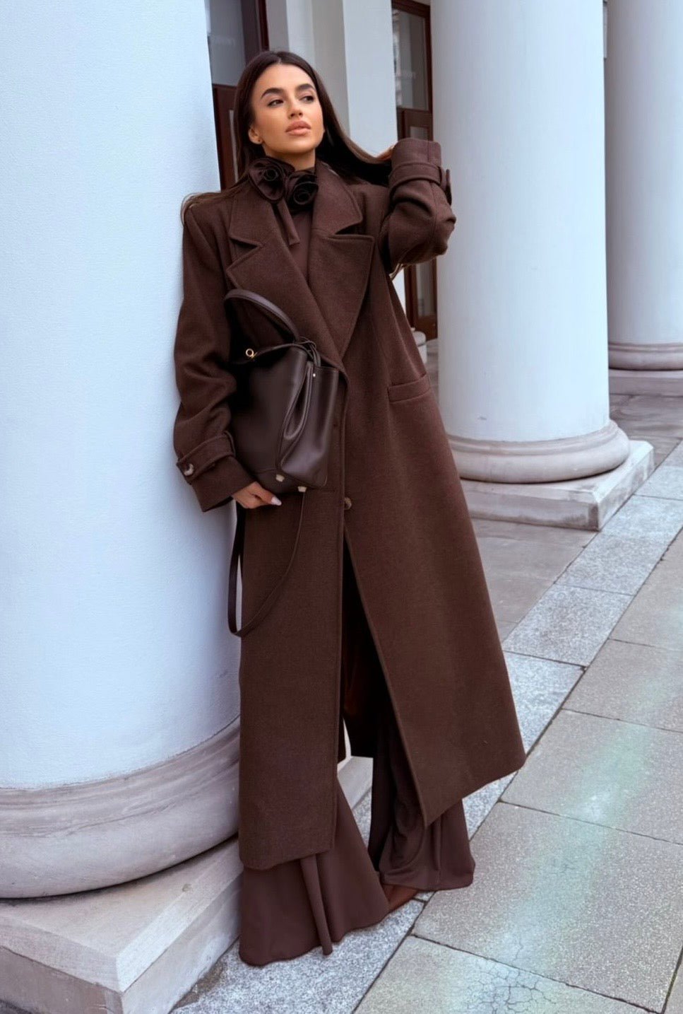 Płaszcz jesienny wiązany brązowy BELLUCI - Veretti Boutique