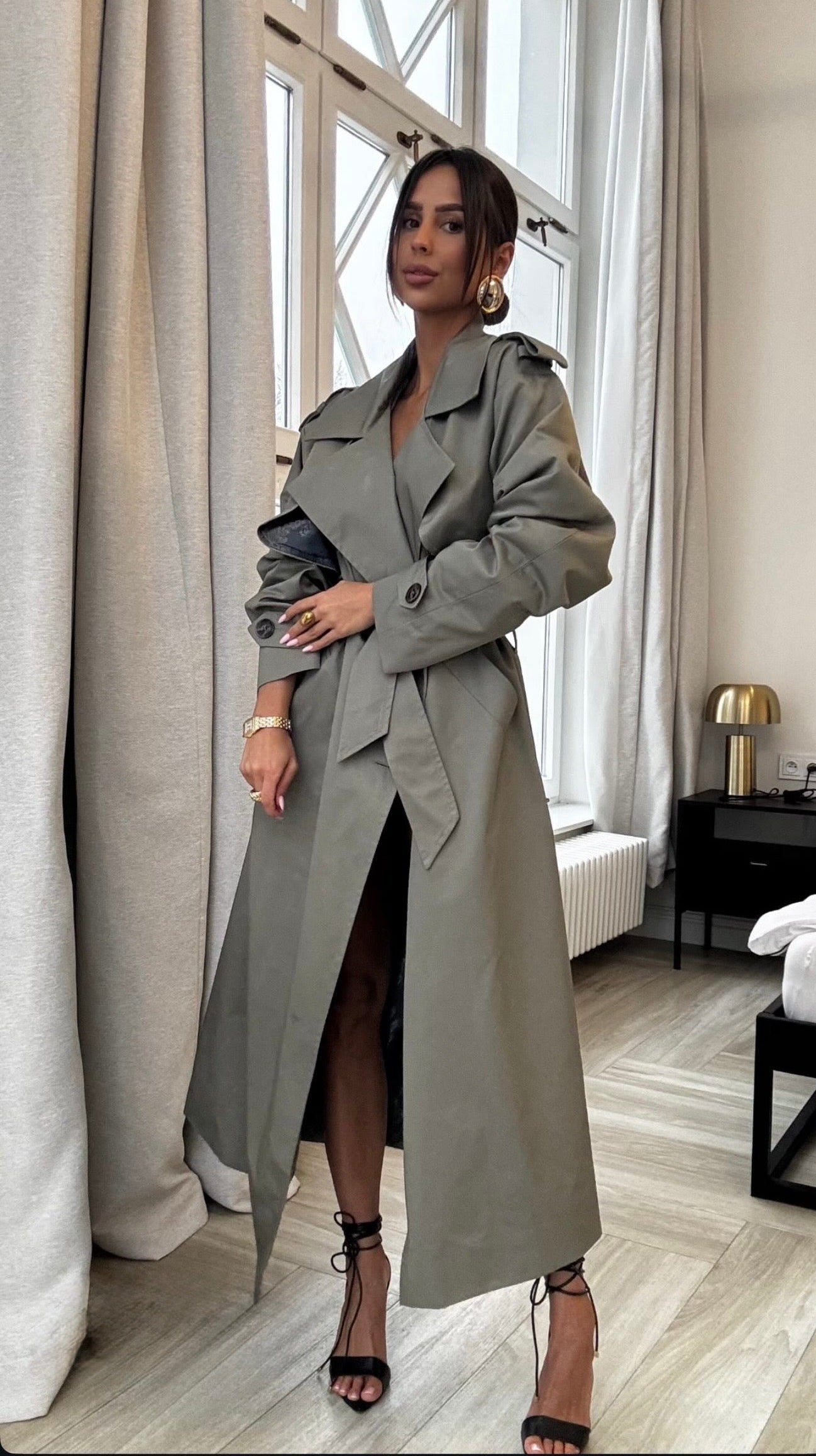 Płaszcz typu trencz wiązany 45% bawełna khaki EMO - Veretti Boutique