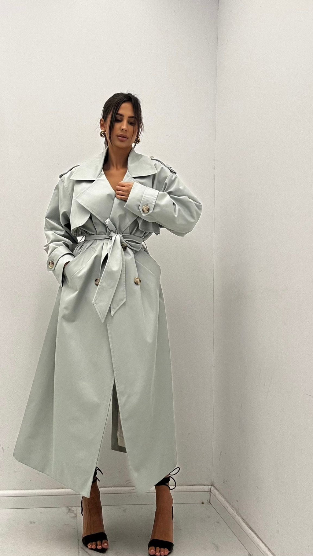 Płaszcz typu trencz wiązany 45% bawełna miętowy EMO - Veretti Boutique