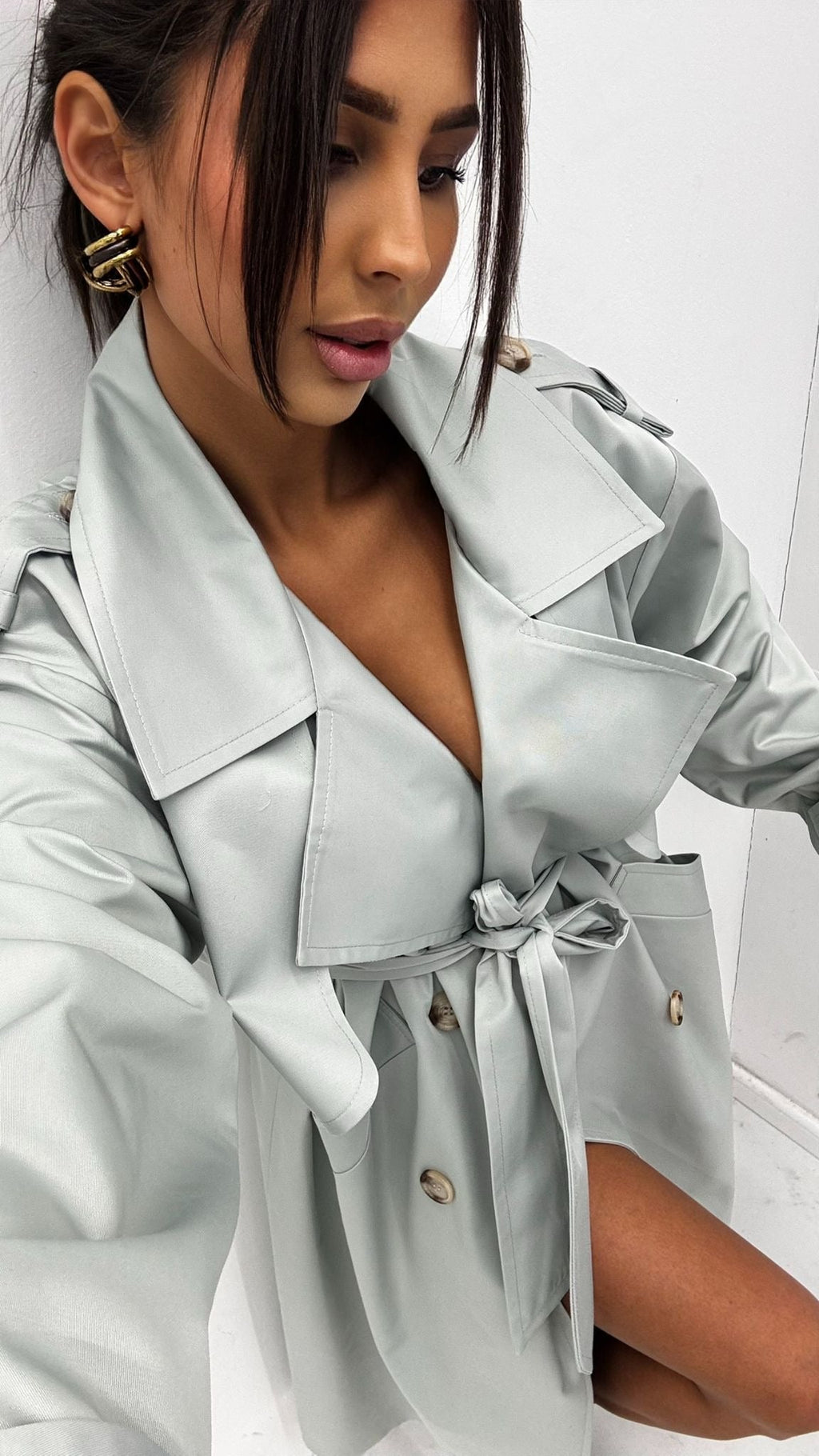 Płaszcz typu trencz wiązany 45% bawełna miętowy EMO - Veretti Boutique