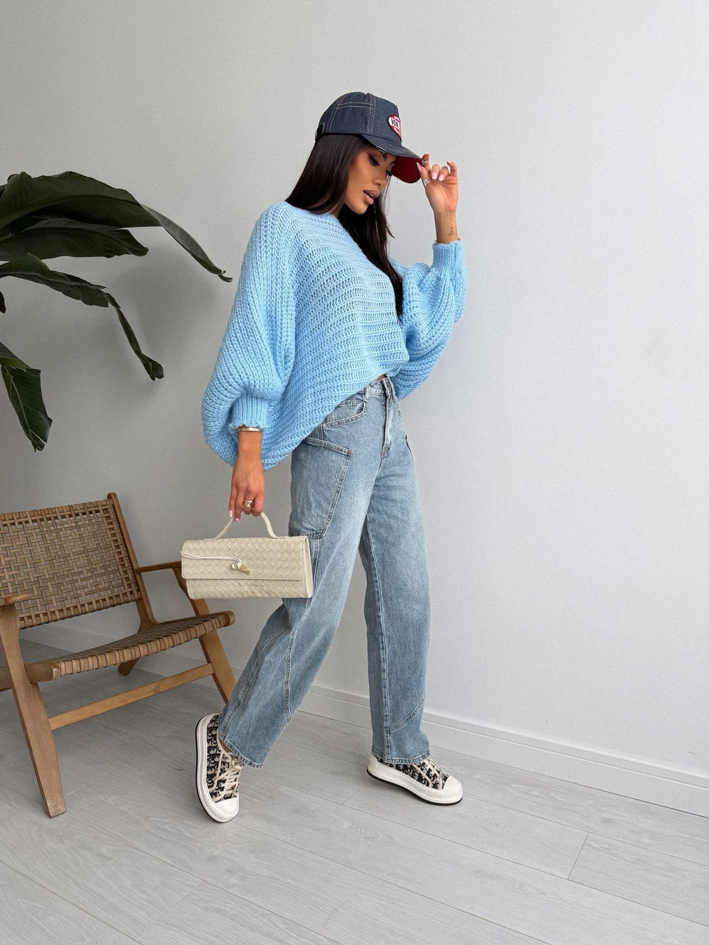 Pleciony sweter z odkrytymi plecami 95% bawełna - Veretti Boutique