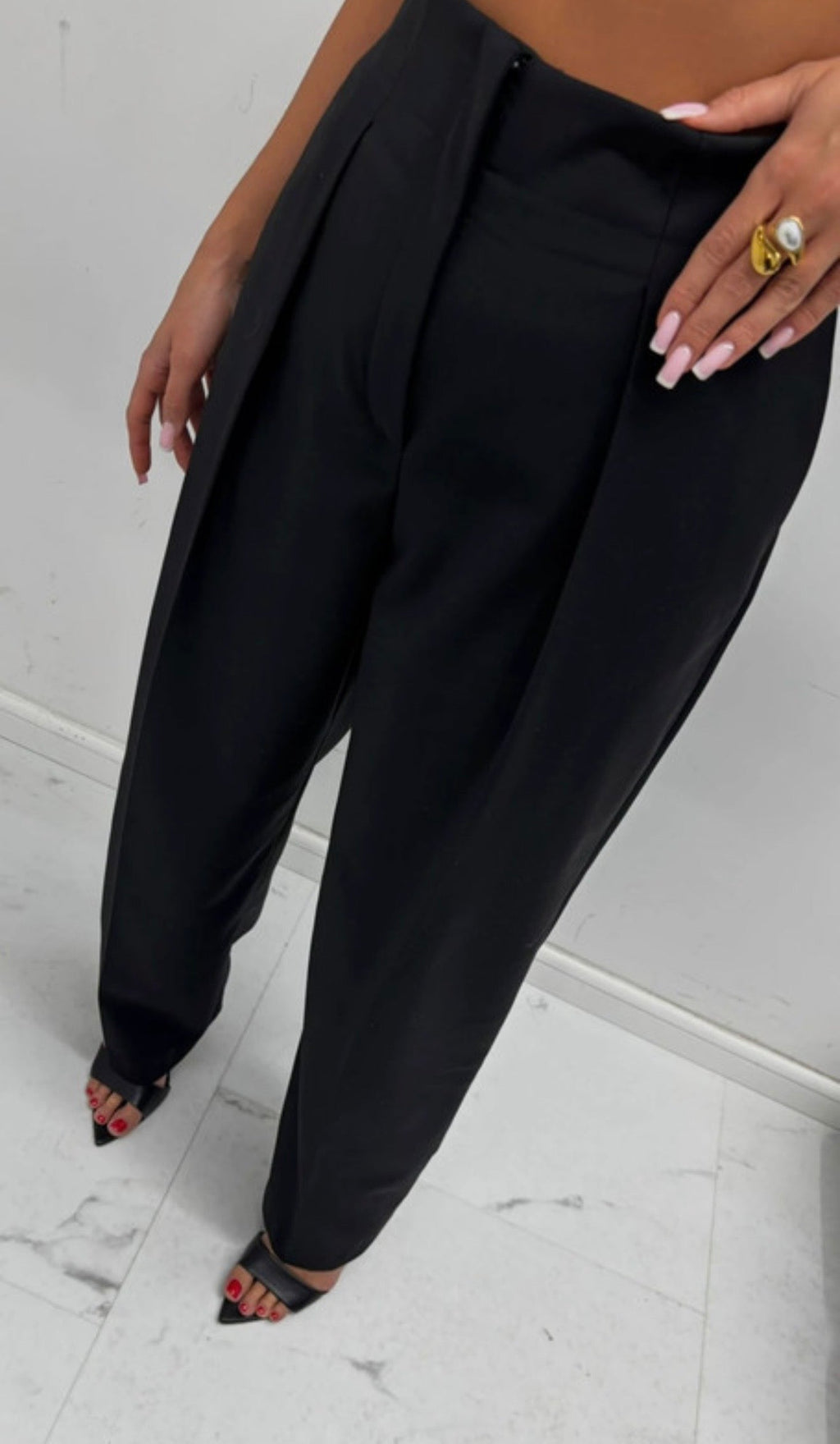 Slimowane spodnie Aura EMO - Veretti Boutique