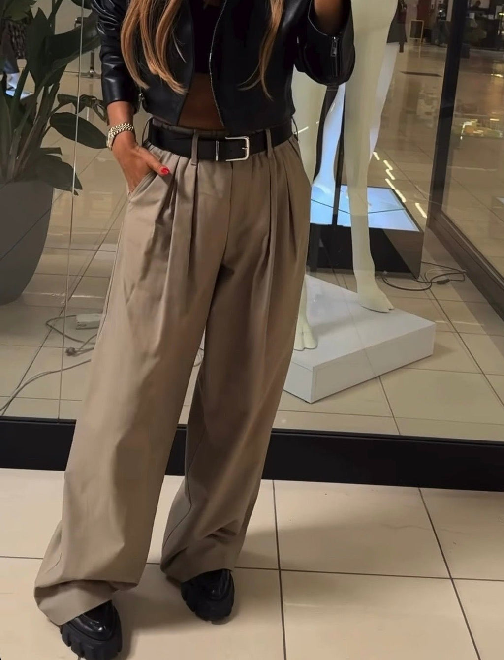 Spodnie z gumą EMO - Veretti Boutique