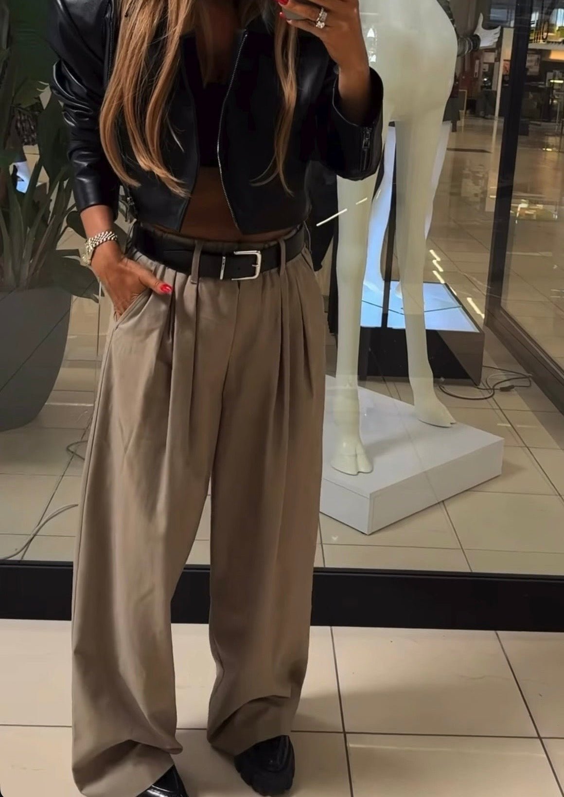 Spodnie z gumą EMO - Veretti Boutique
