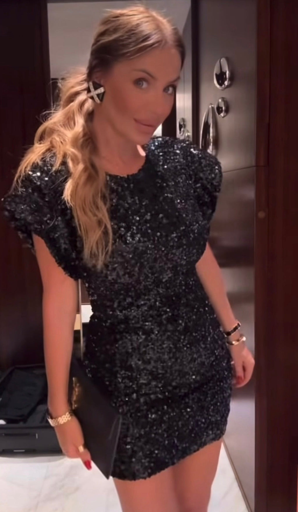 Sukienka cekinowa mini EMO - Veretti Boutique