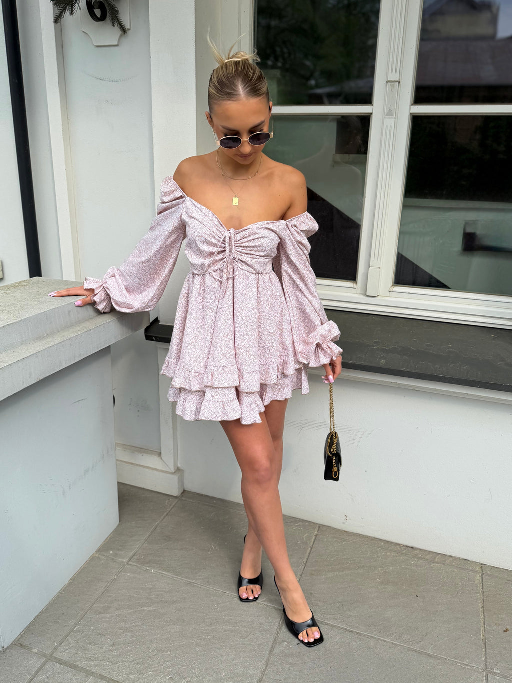Sukienka w kwiatki MBOCHAROVA - Veretti Boutique