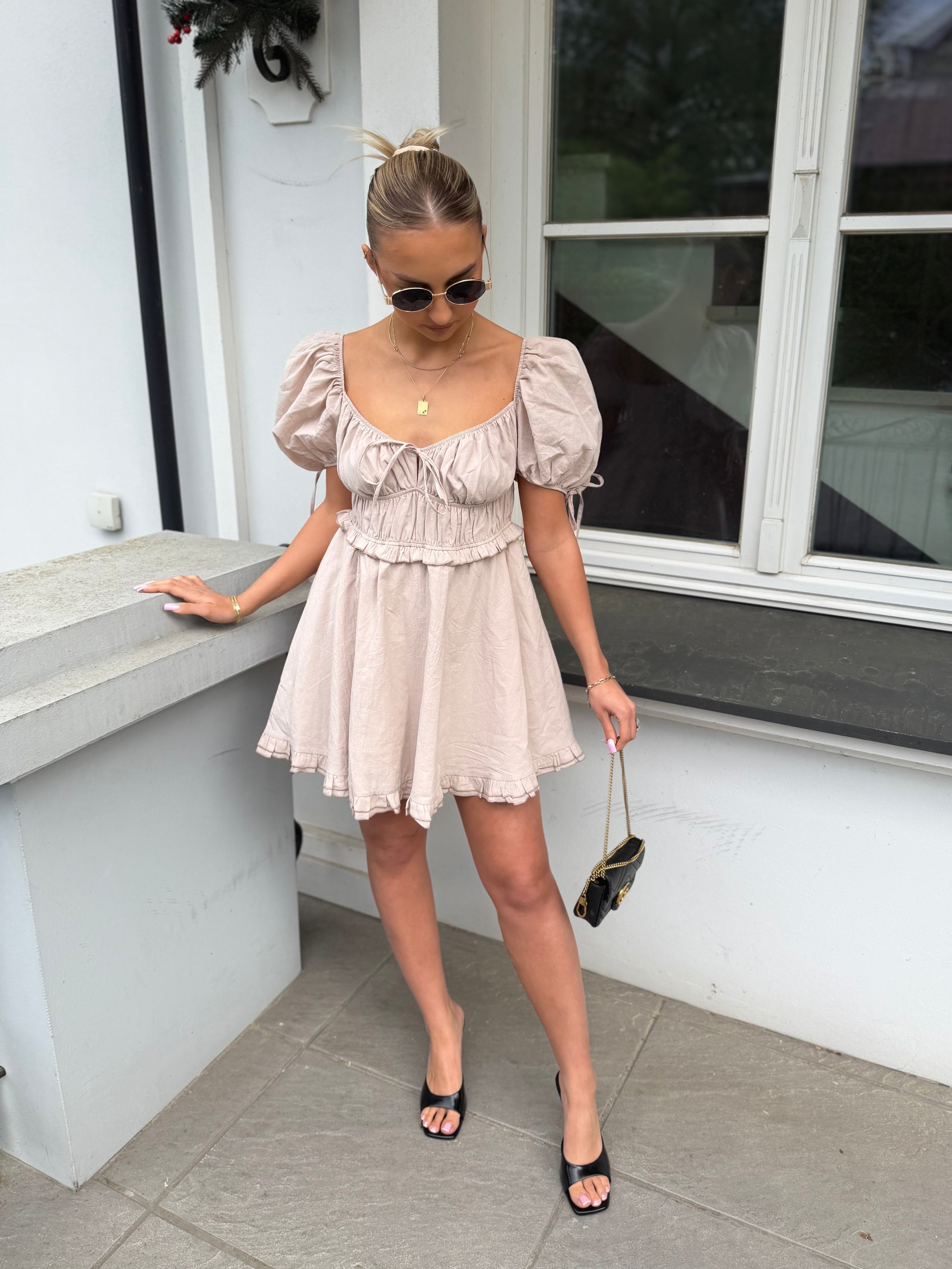 Sukienka z falbankami MBOCHAROVA - Veretti Boutique